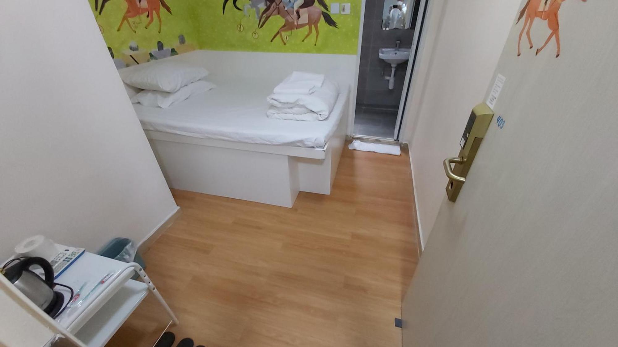 Double Room Private Bathroom