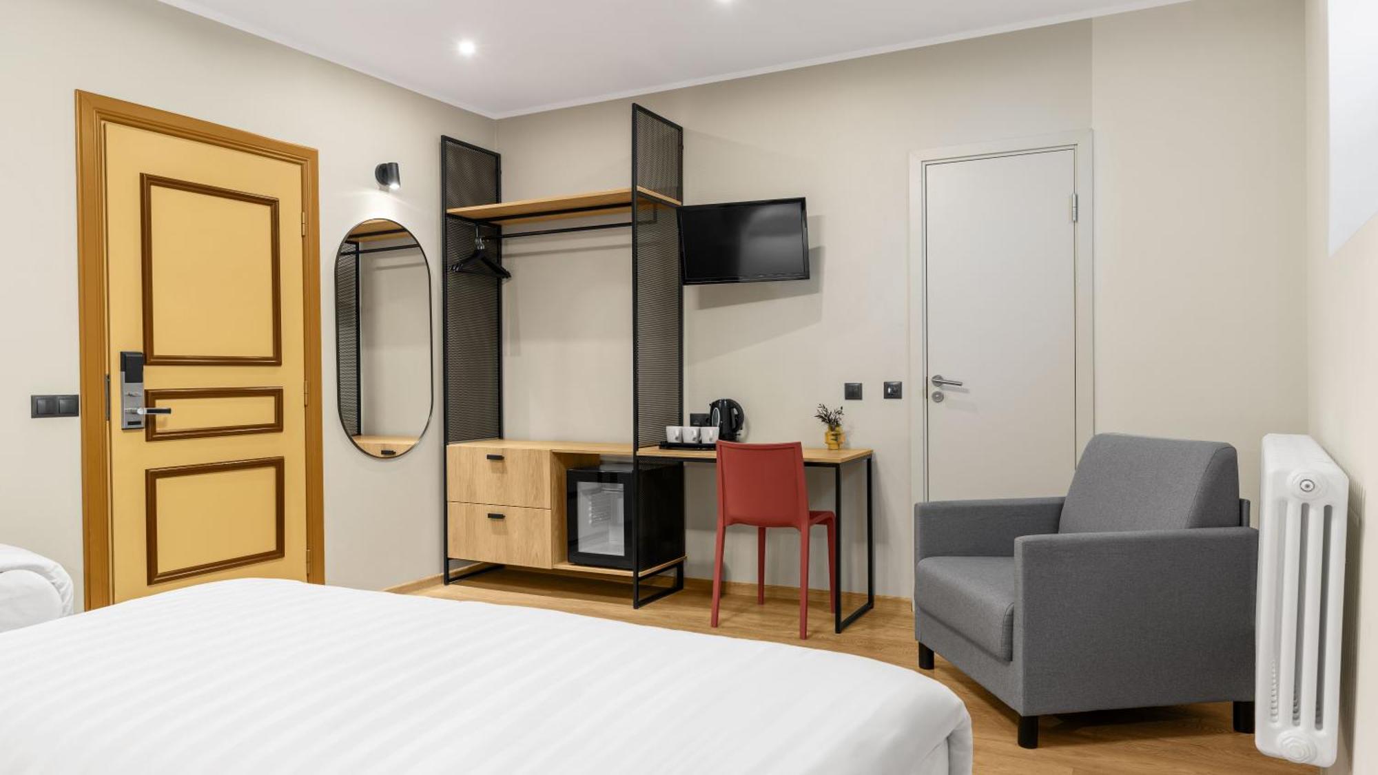 Triple Room