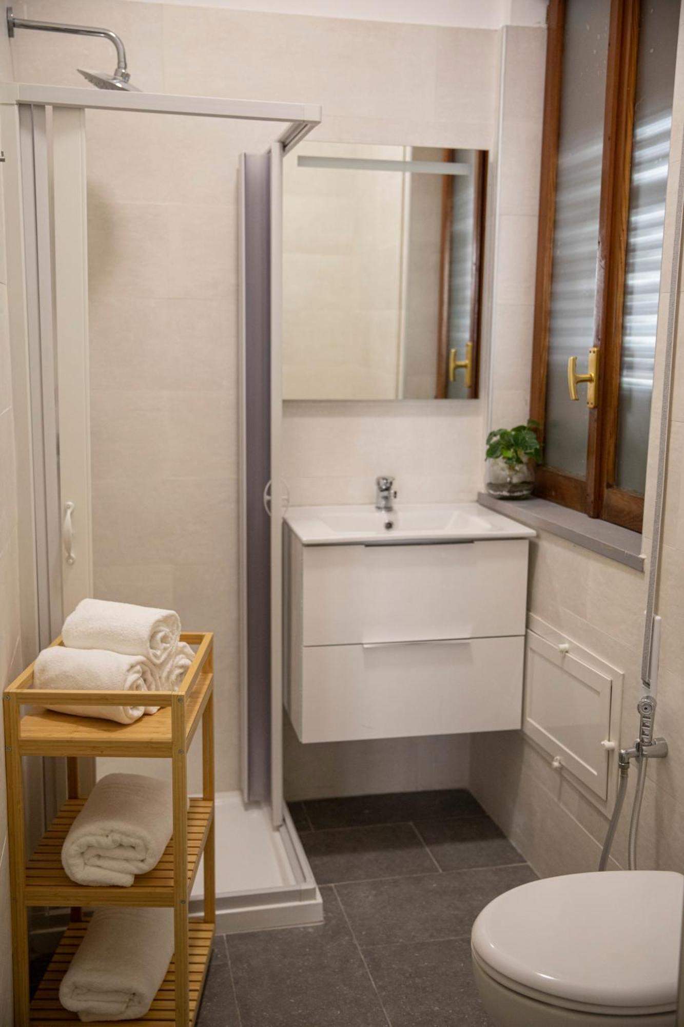Camera Matrimoniale con Bagno Privato