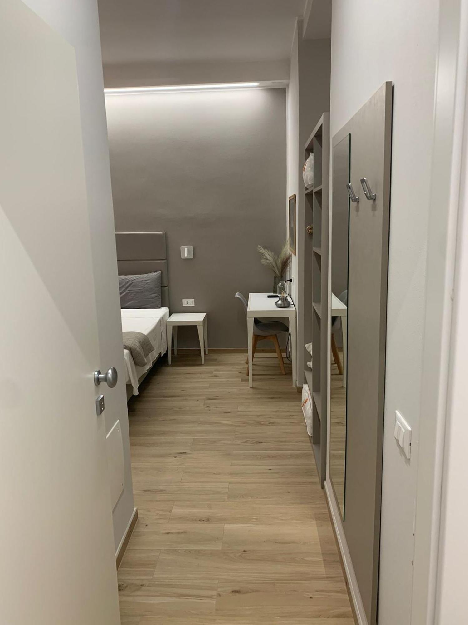 Camera Matrimoniale/Doppia con Letti Singoli con Bagno Privato