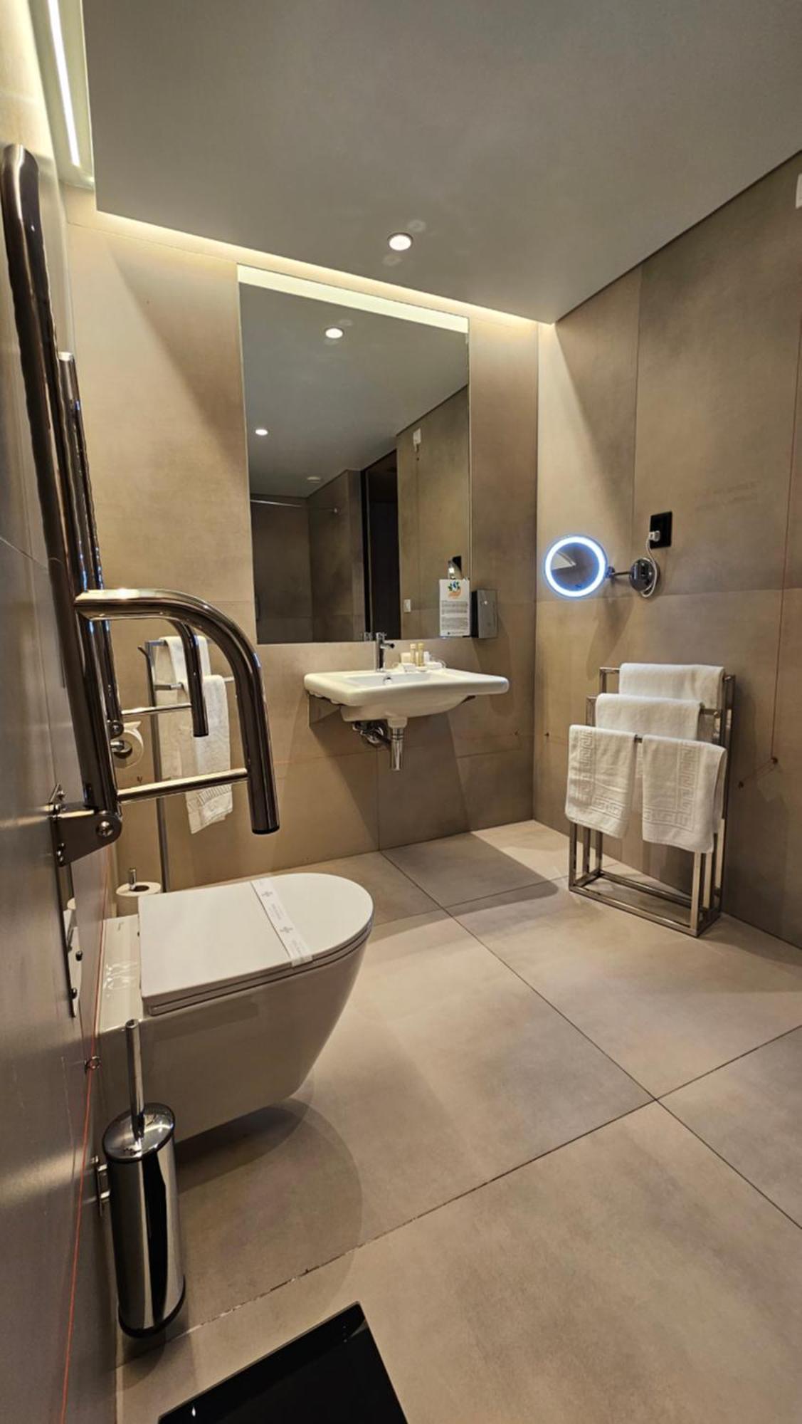Twin Room Disability Access