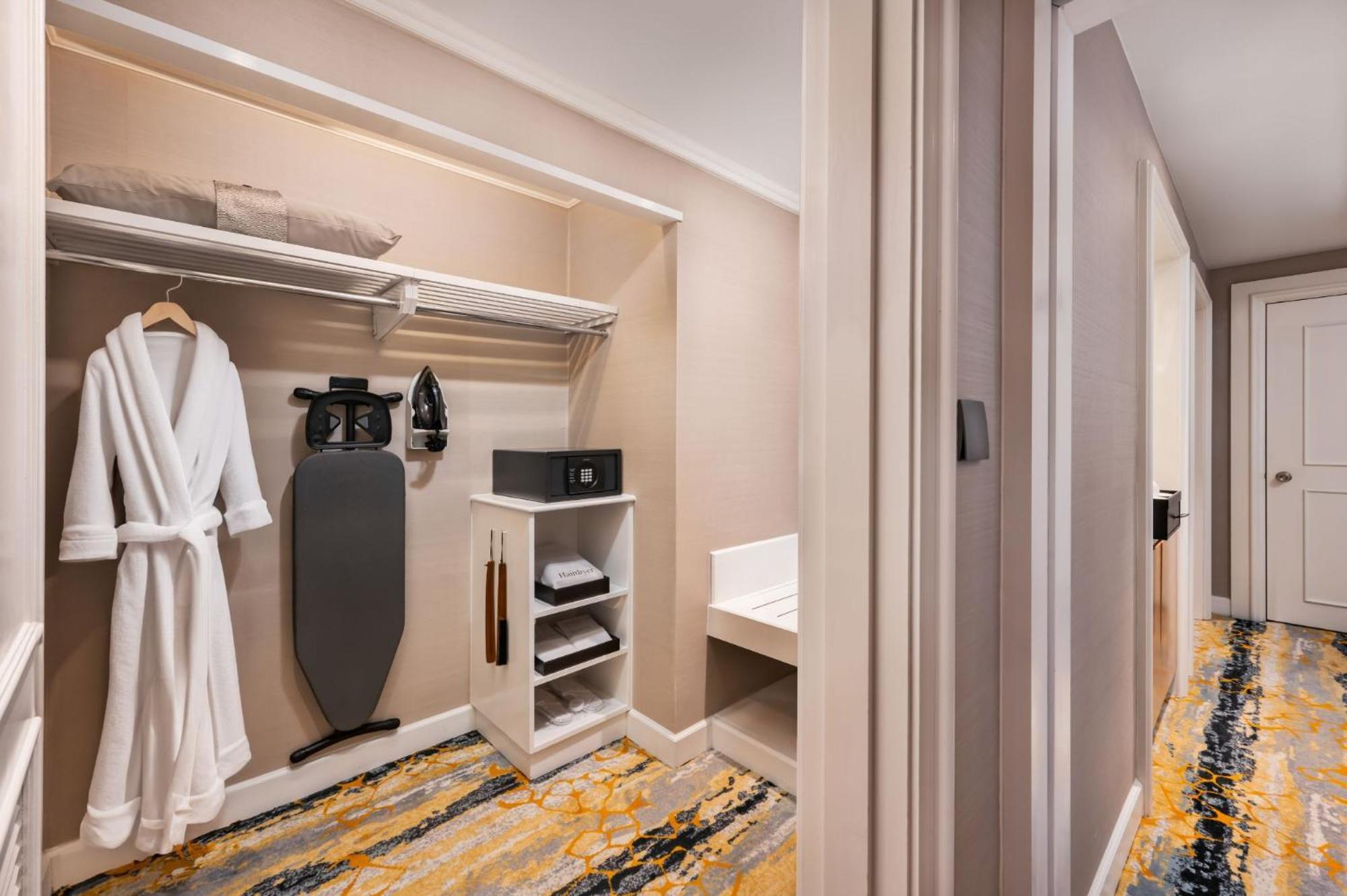 One-Bedroom Suite