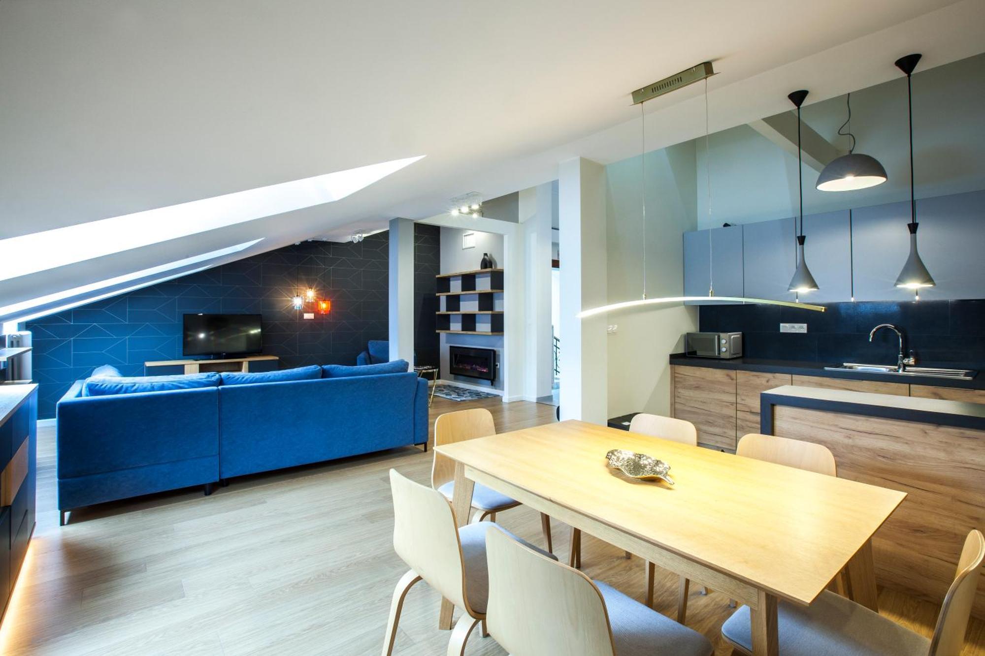 Deluxe Apartment