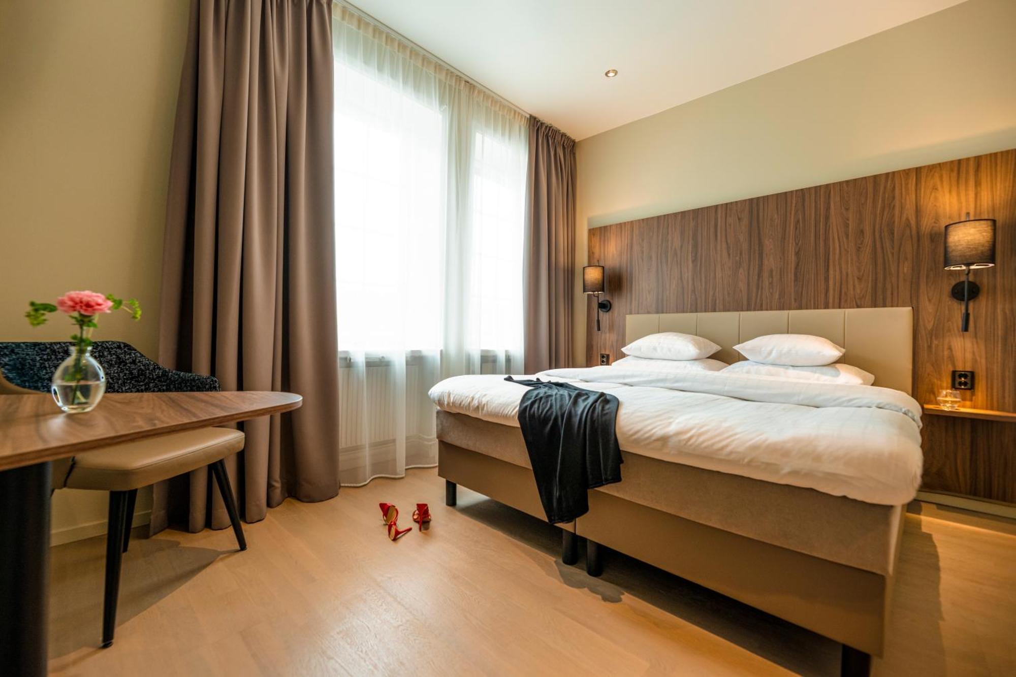 Standard King size bed
