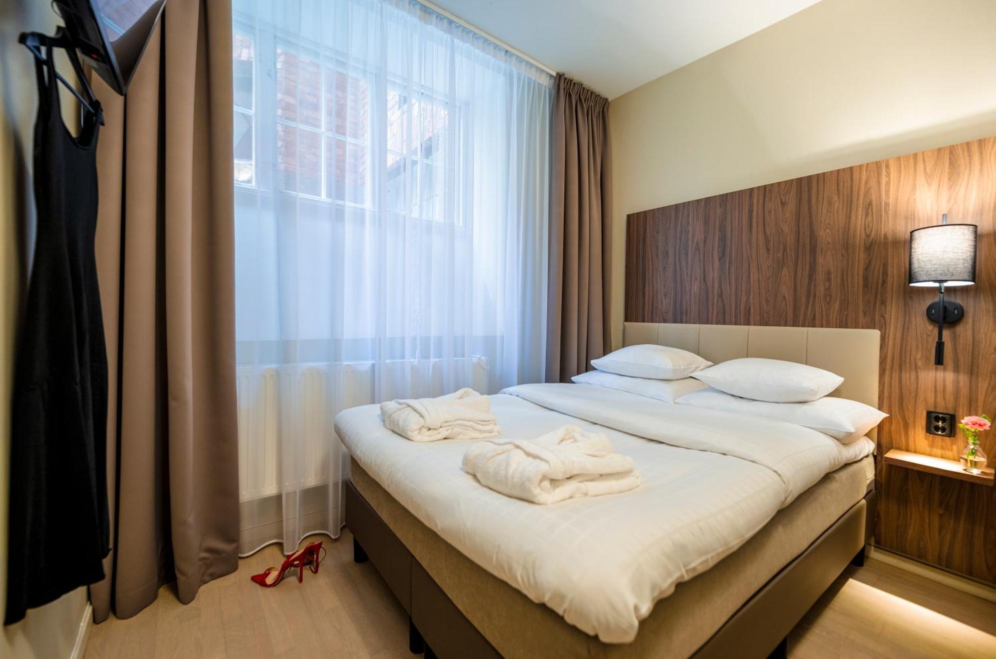 Standard King size bed