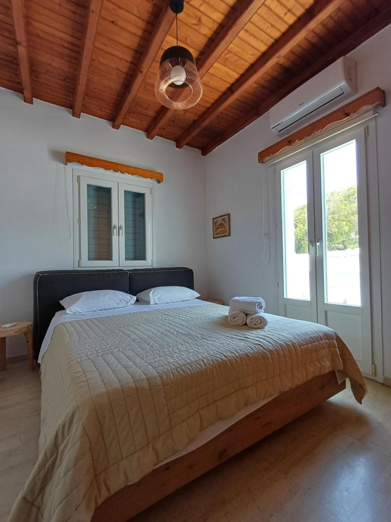 Quadruple room with sea view