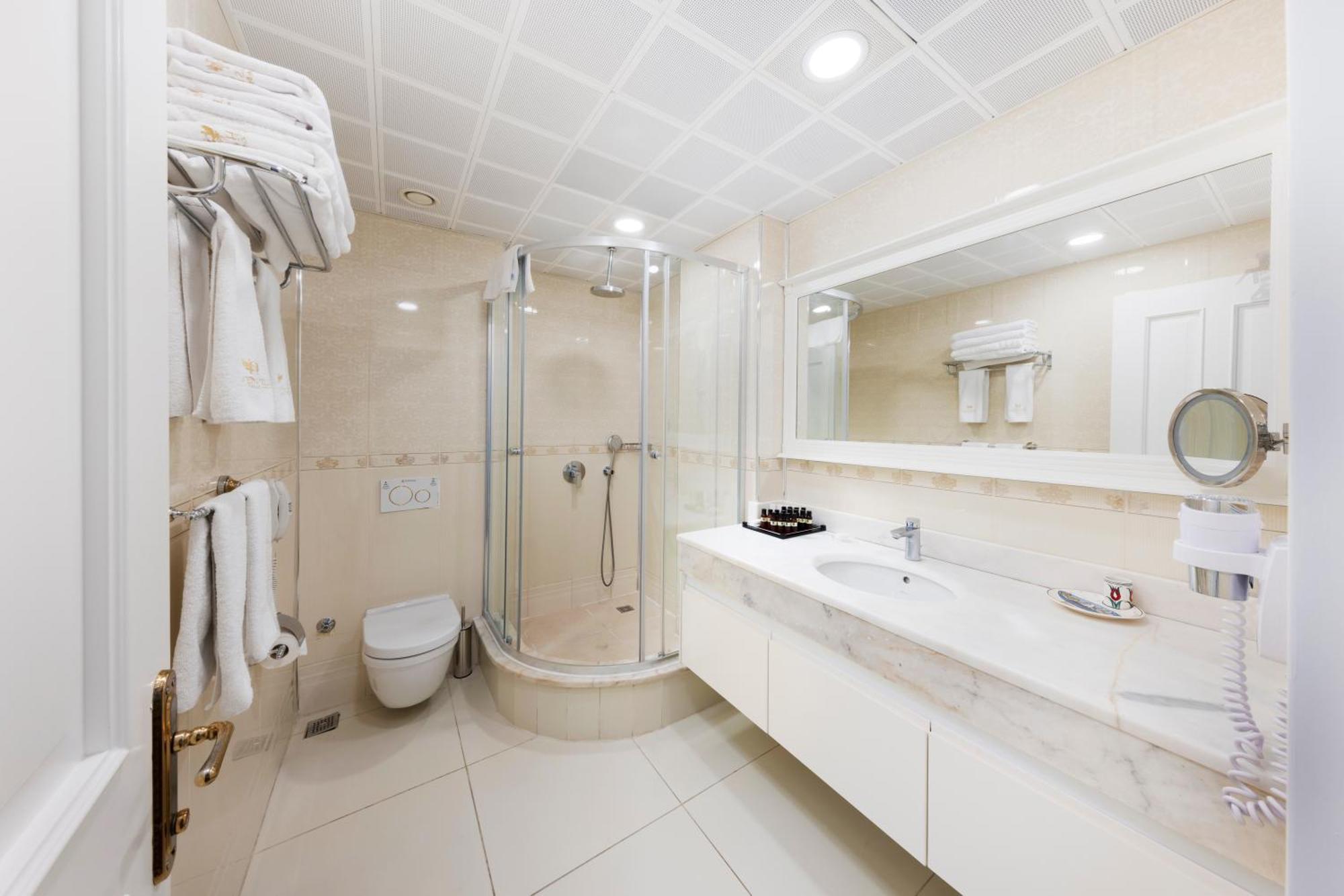 Camera Familiare Deluxe con Accesso Spa in Comune Gratuito (Uso Indipendente)