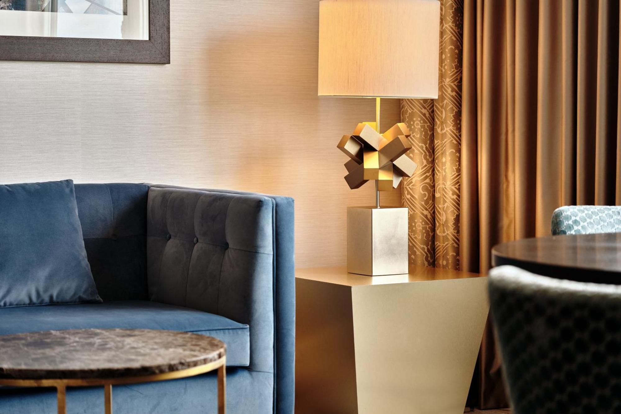 Deluxe Suite Club lounge access 1 Bedroom Larger Suite