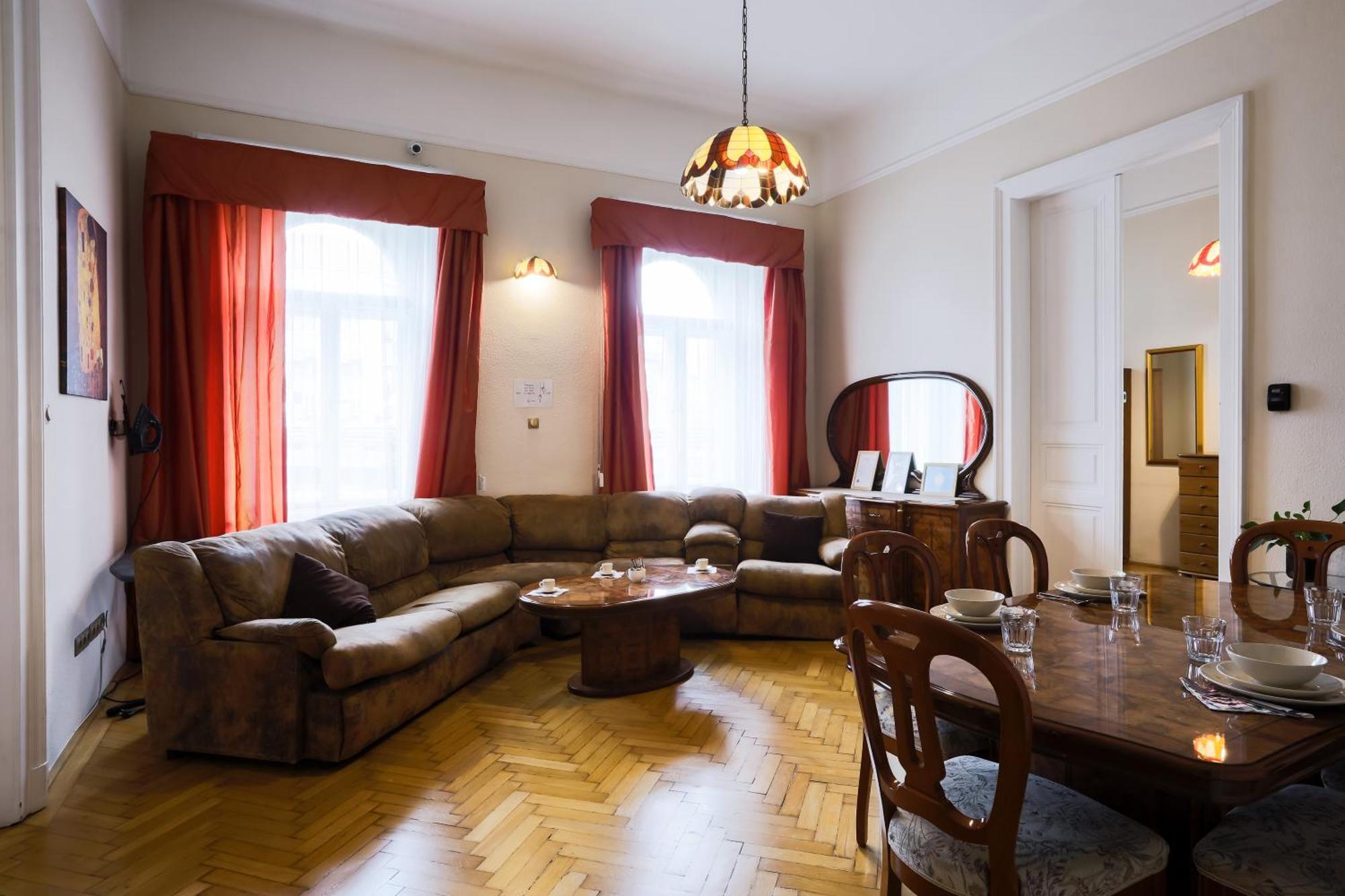 Camera Tripla con Bagno in Comune