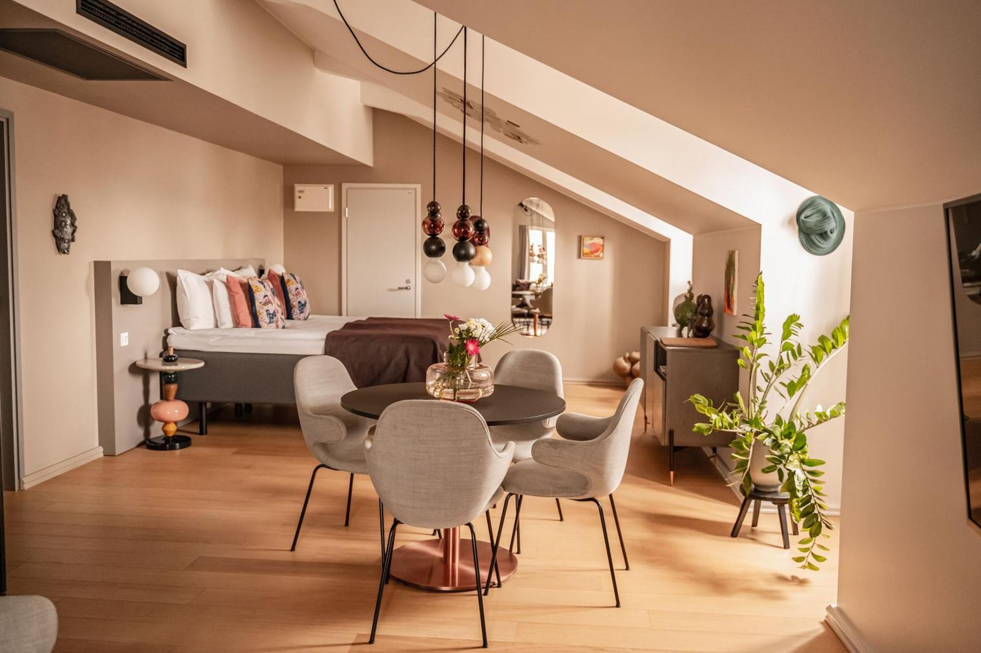 The Atelier room