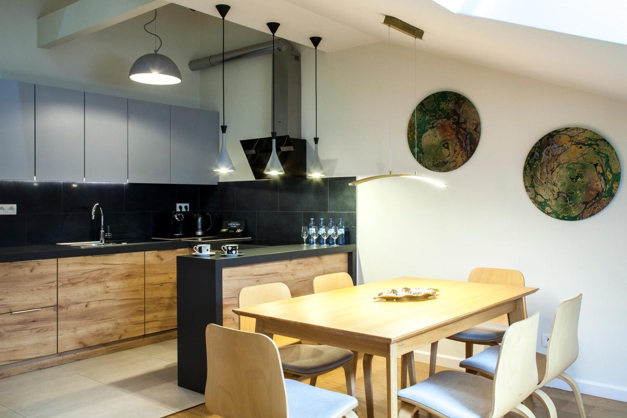 Deluxe Apartment