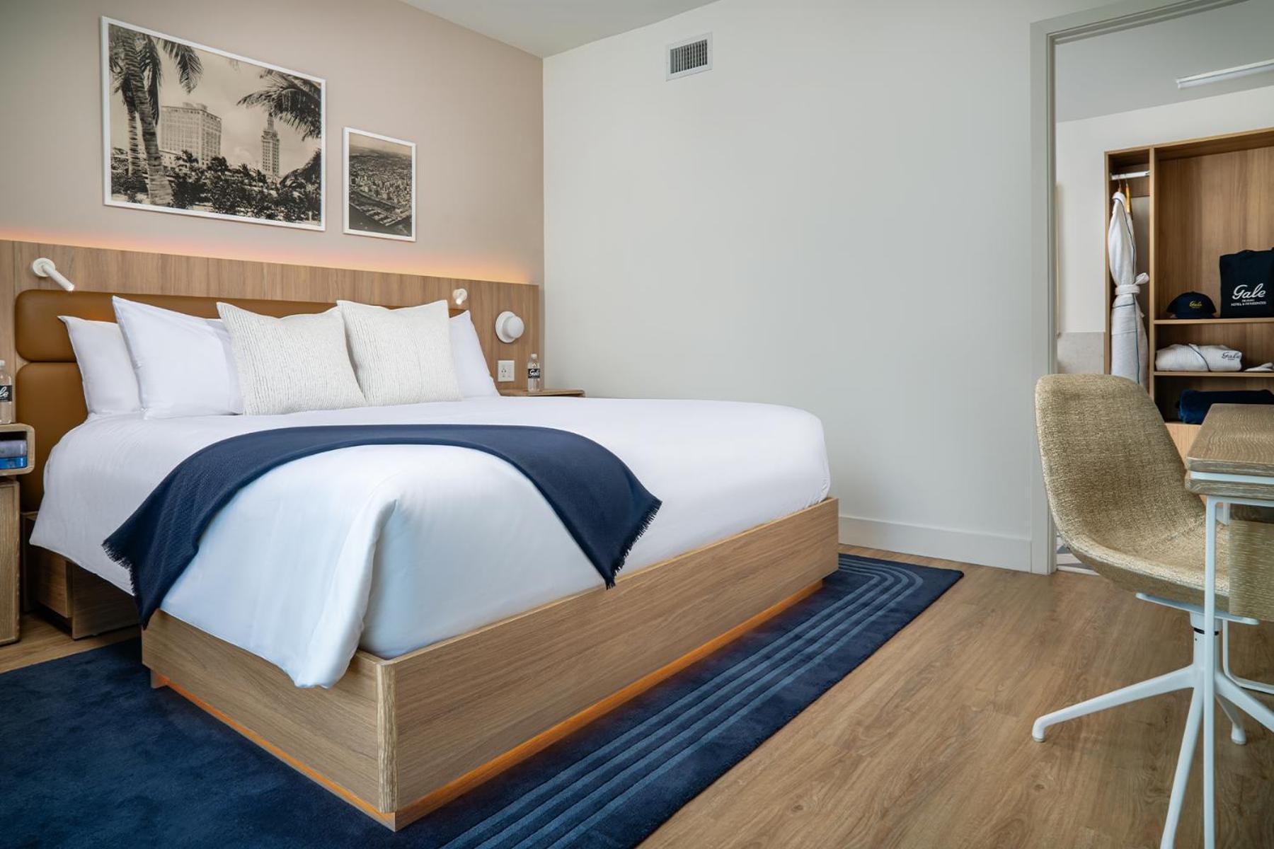 Suite con 1 Camera da Letto, Balcone e Vista Città - Accesso Disabili