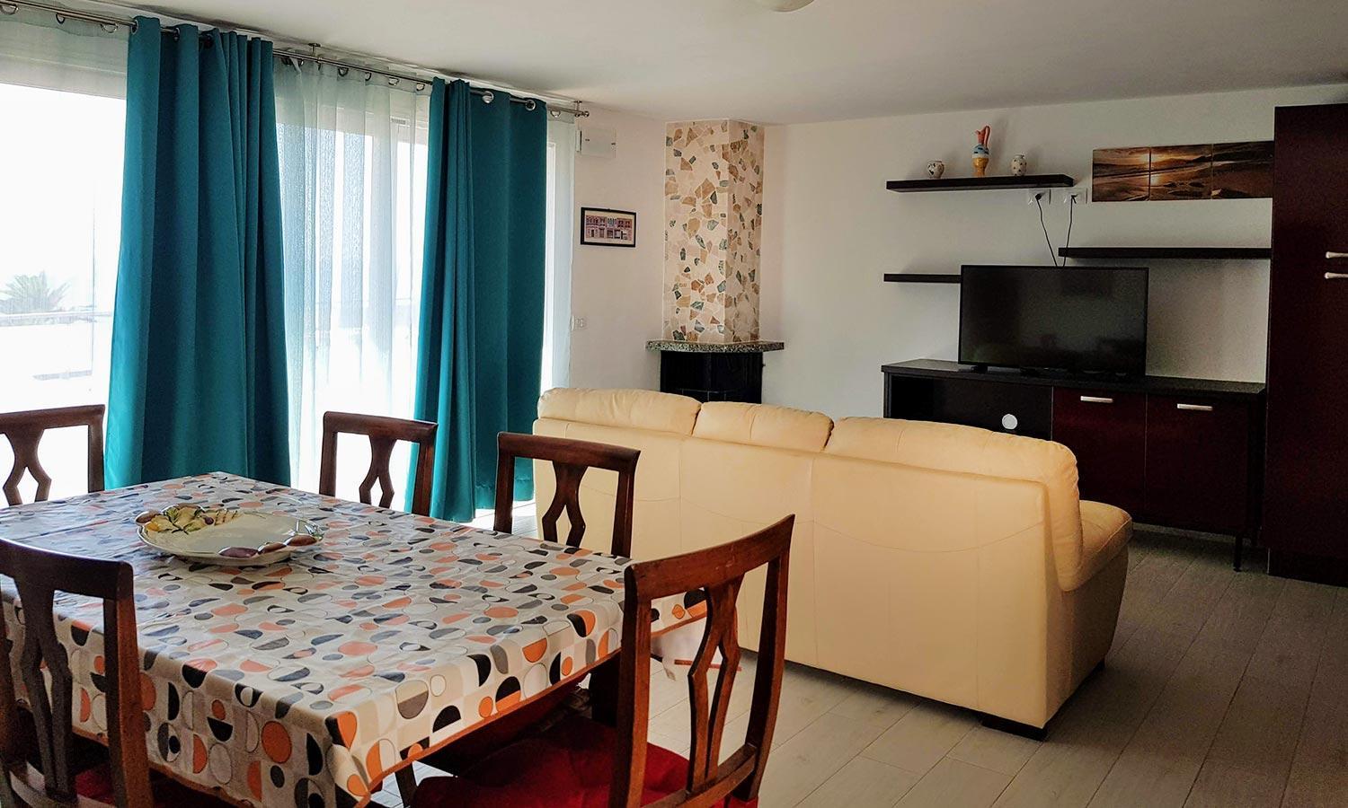 Villa con 2 Camere da Letto