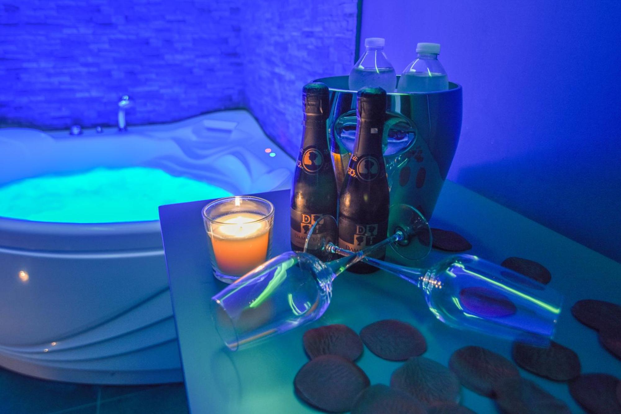 Double Room with Spa Bath,1616123982:JPEG