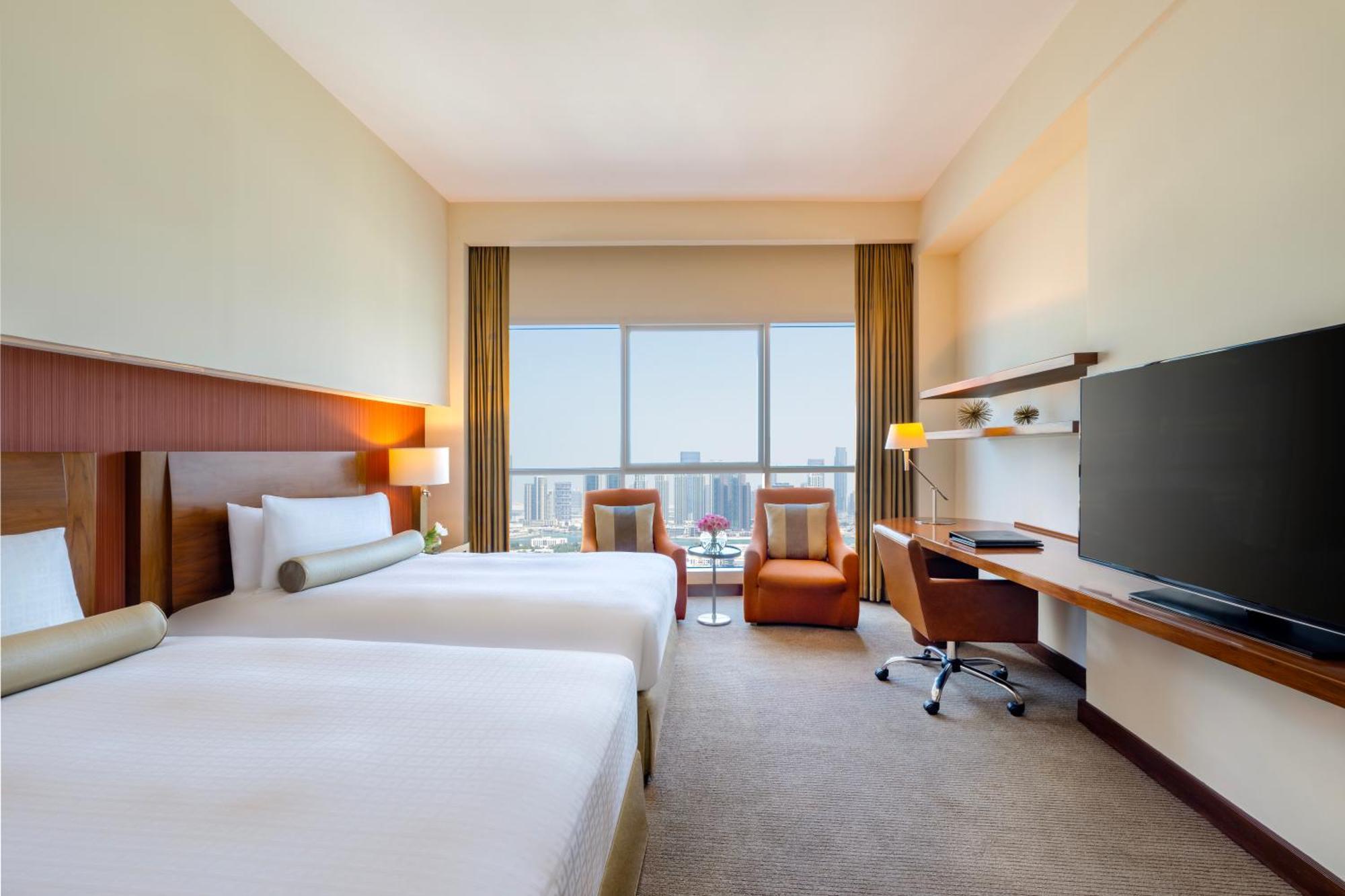 Club Twin Room Lounge Access