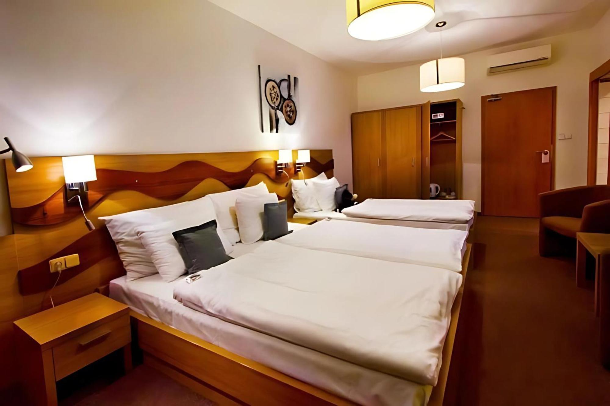Budget Triple Room