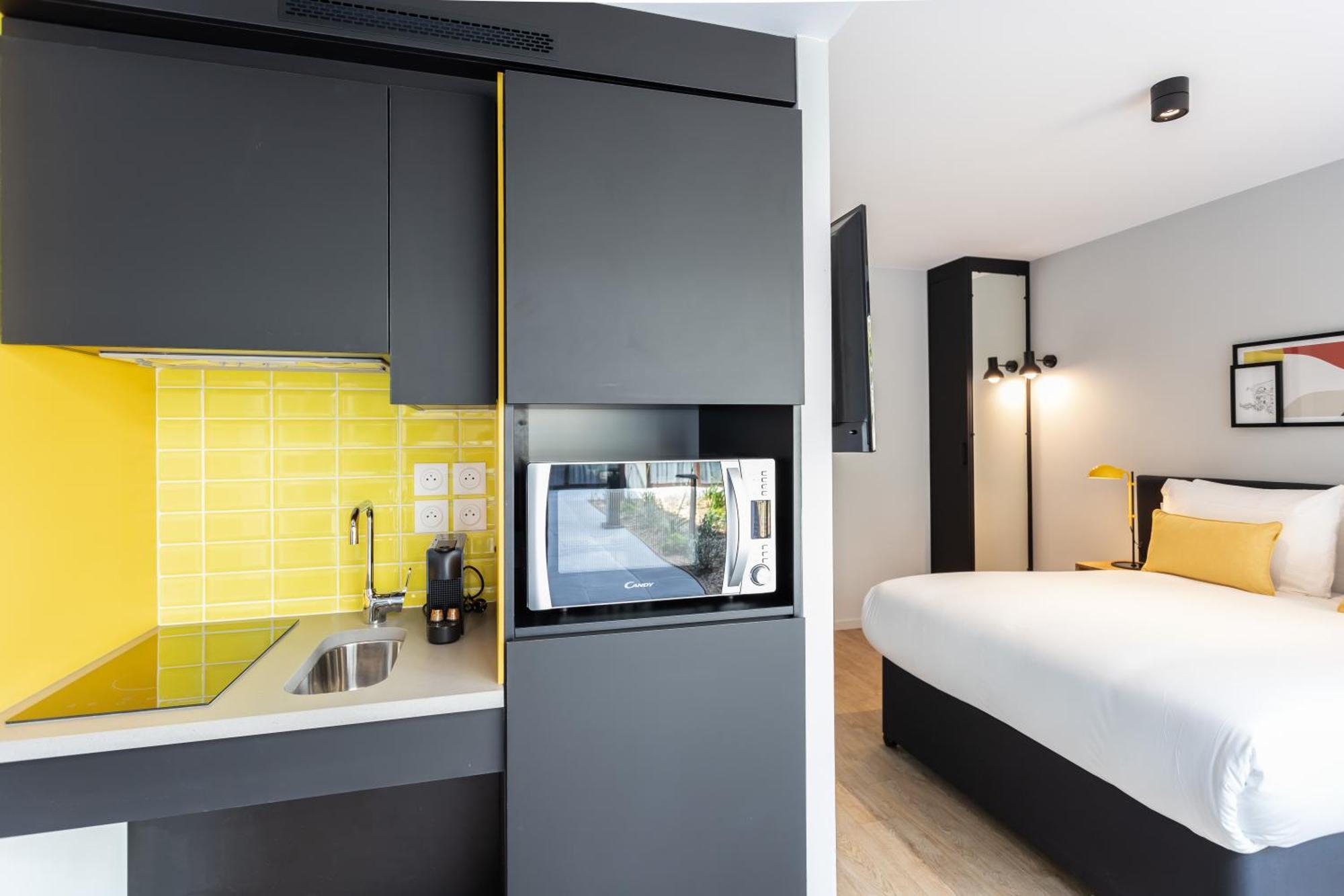 Studio Accessible Sleeps 2