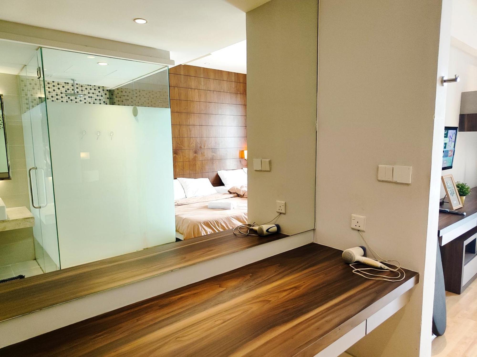Deluxe Family Room