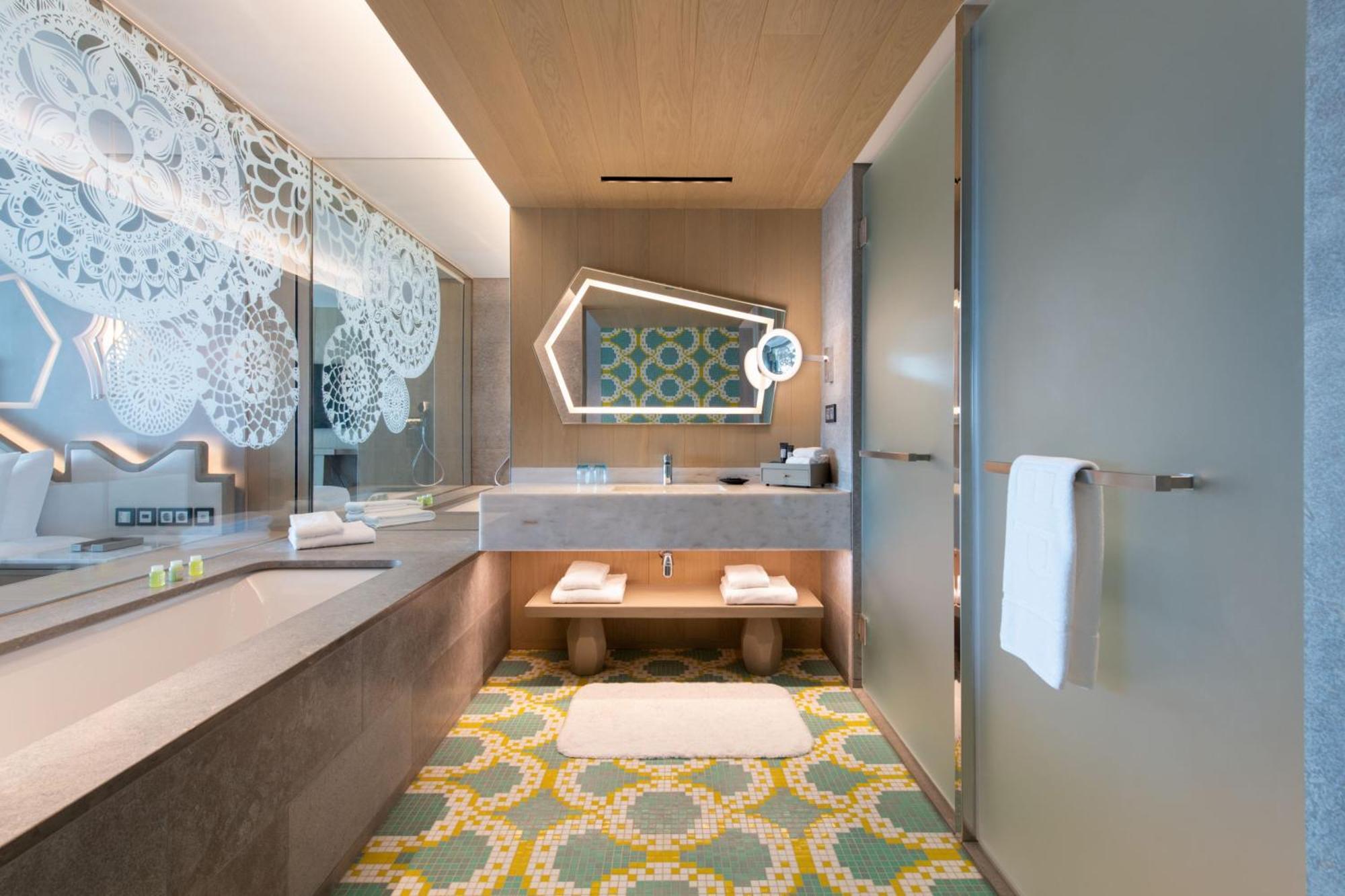Premier Large Twin Room Private Garden Terrace