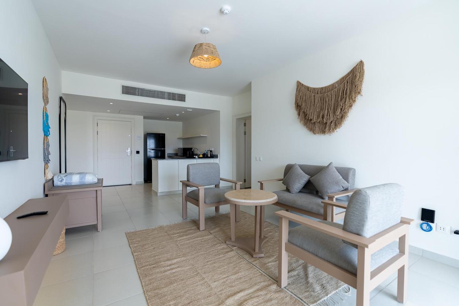 Panoramic suite