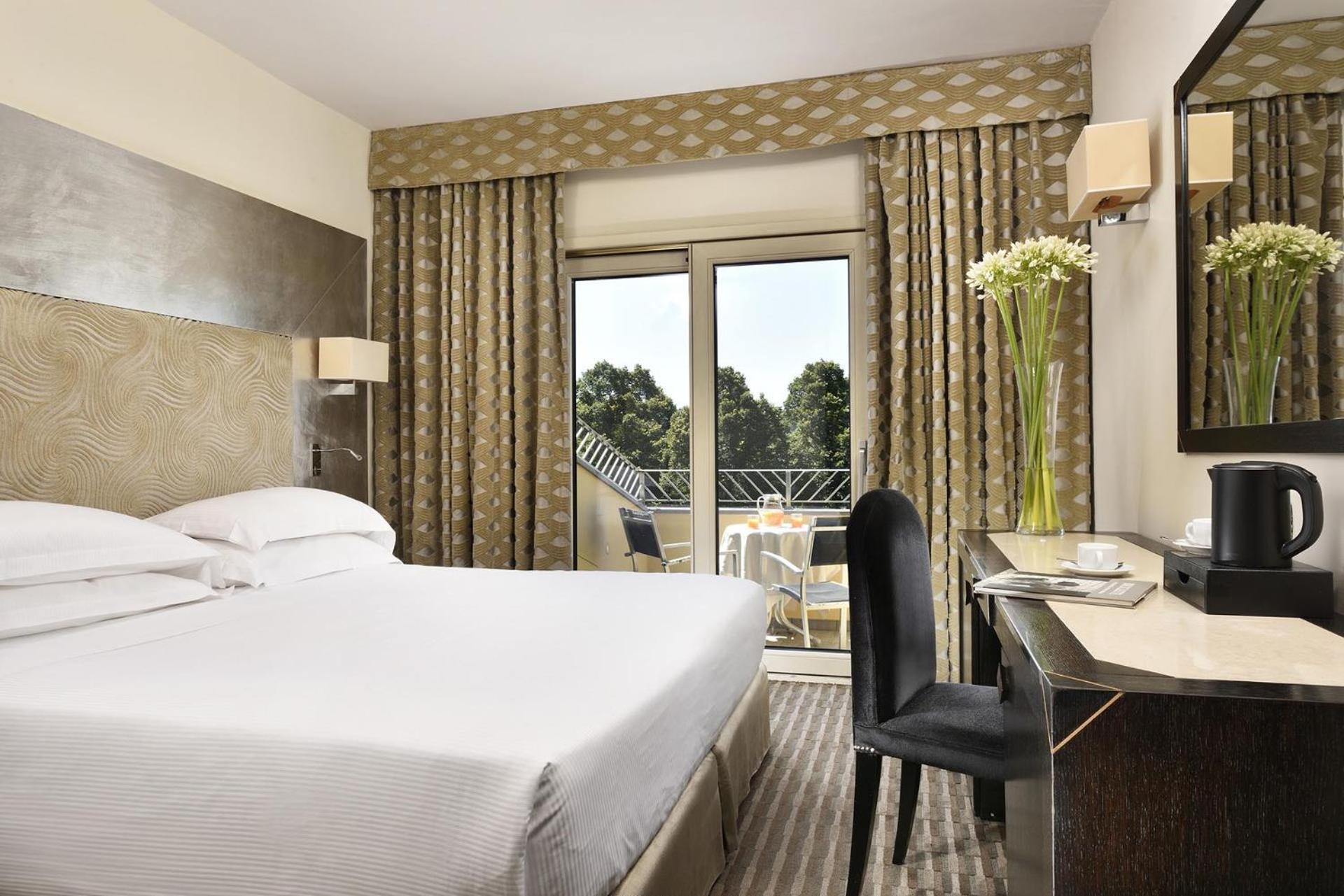 Deluxe Room River View Terrace