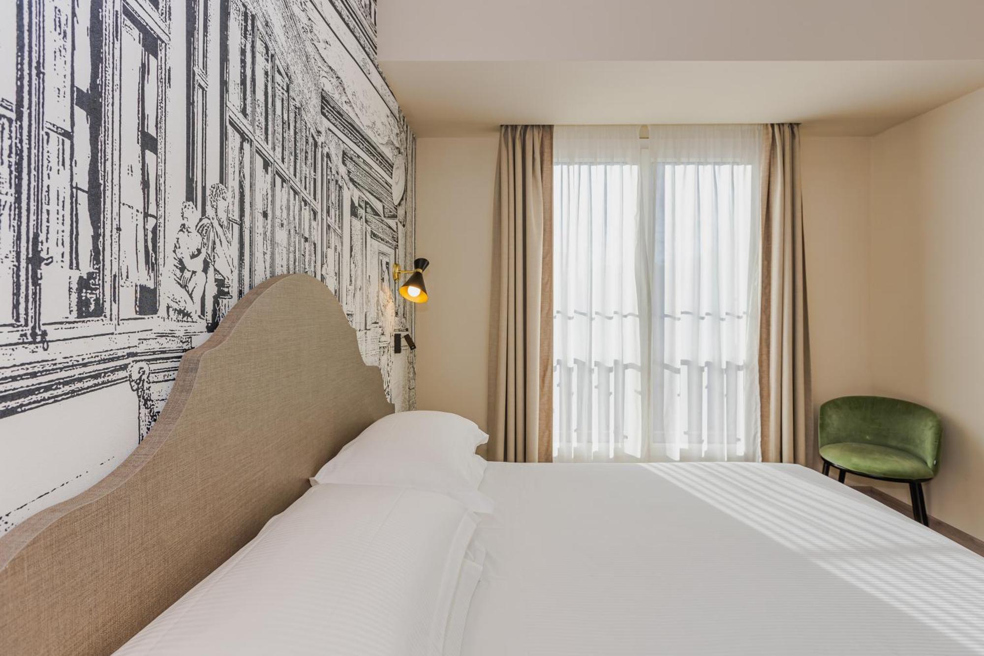 Superior Executive Room Park view Balcony