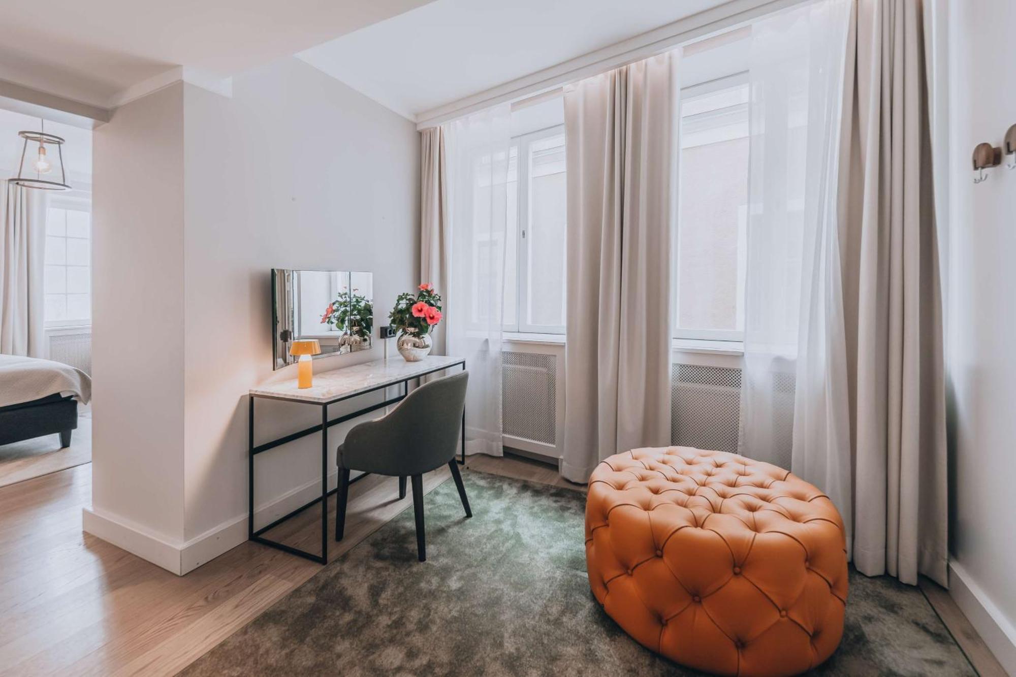 Corner Suite Sea View