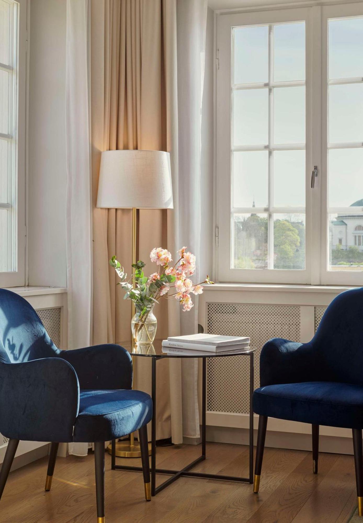 Deluxe King Room Sea View