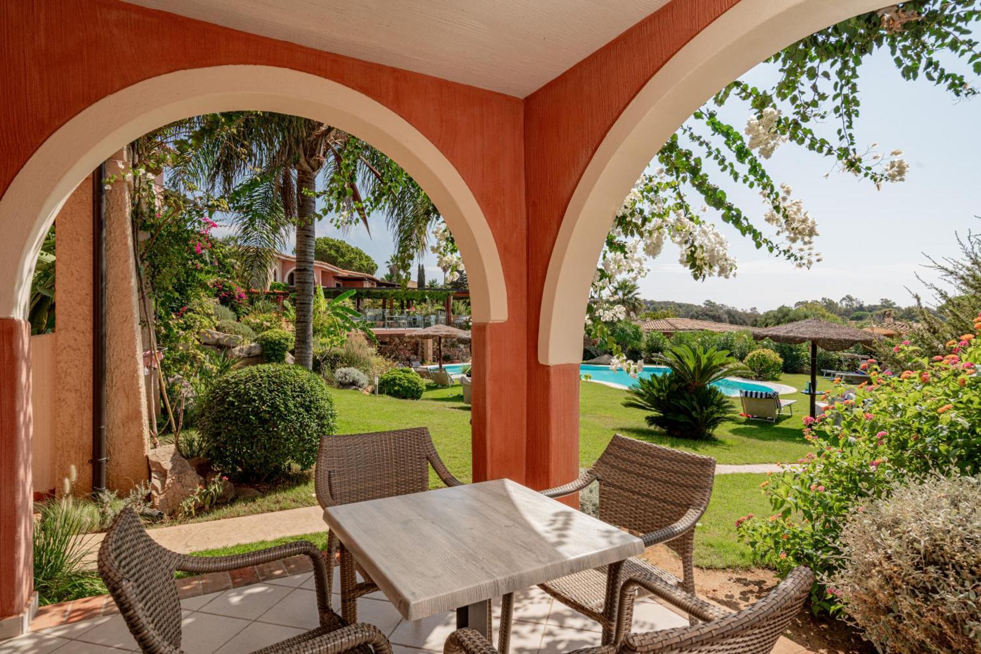 Junior Suite con Vista Piscina - Piano Terra