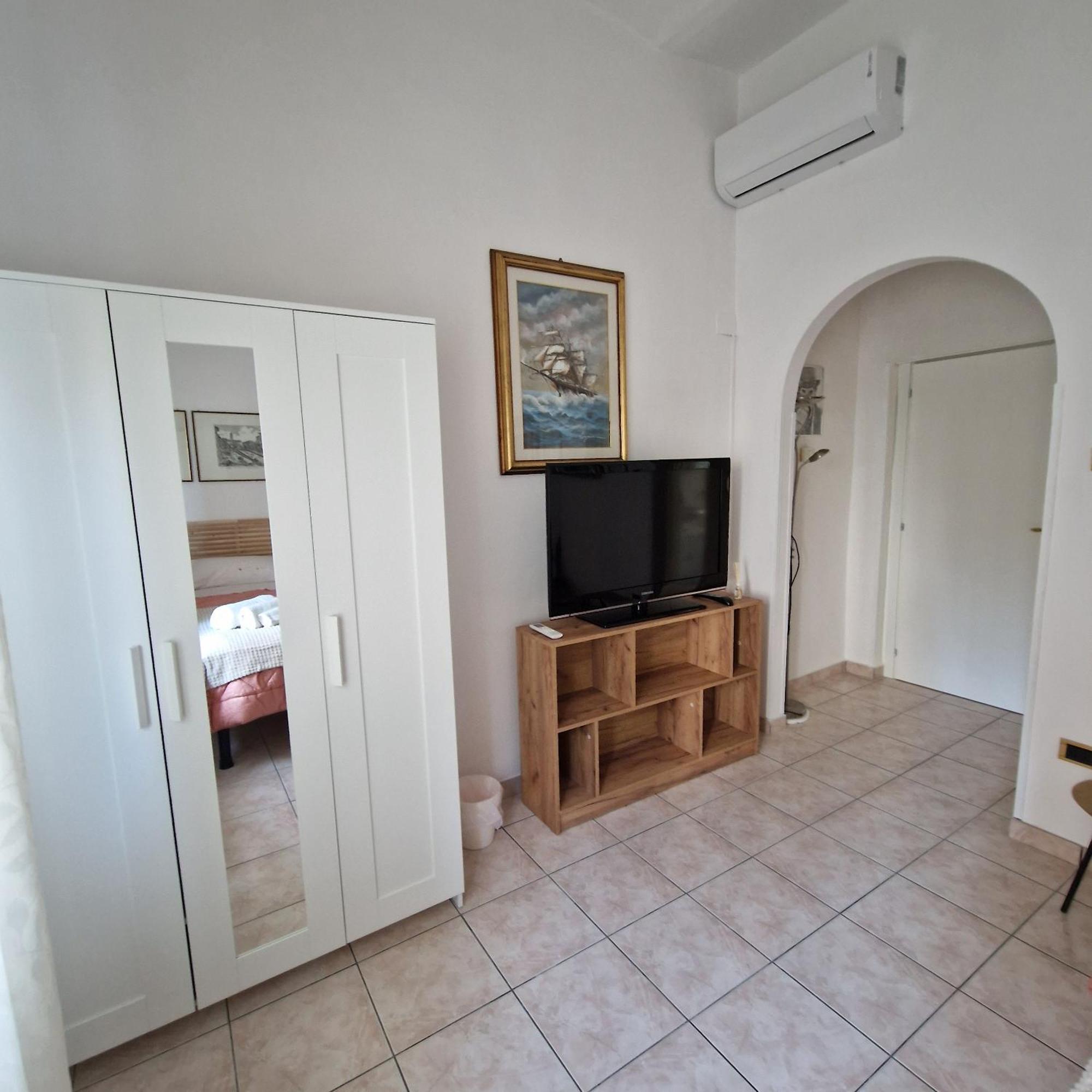 Camera Singola con Bagno Privato