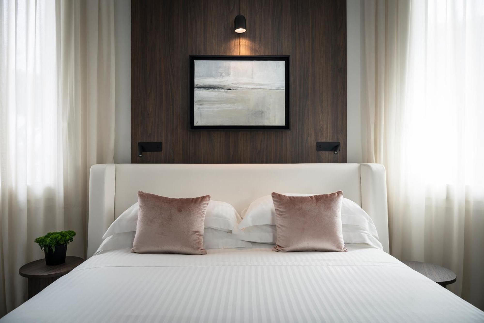 King Suite Spa Bath