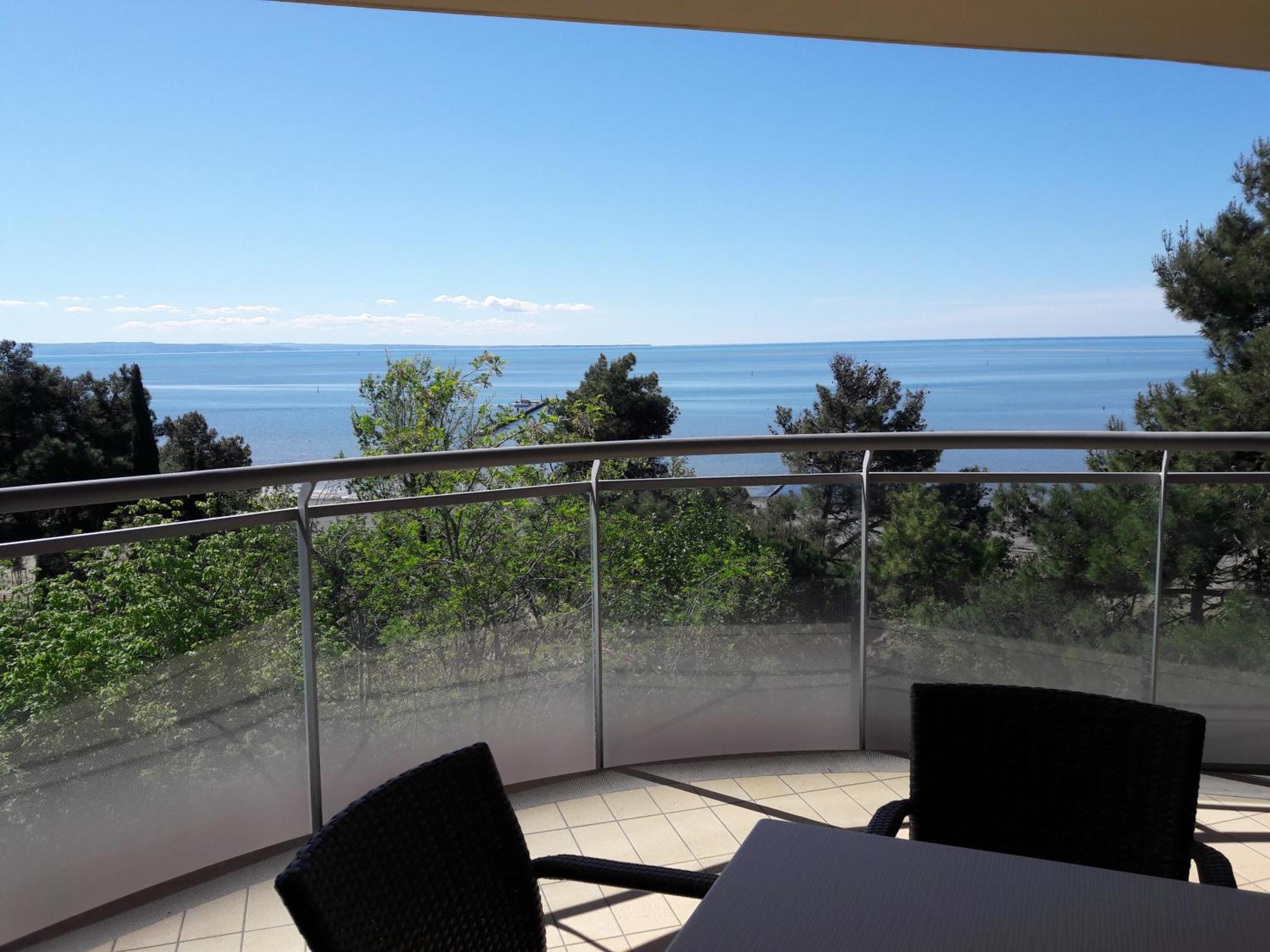 Appartamento con 1 Camera da Letto, Balcone e Vista Mare