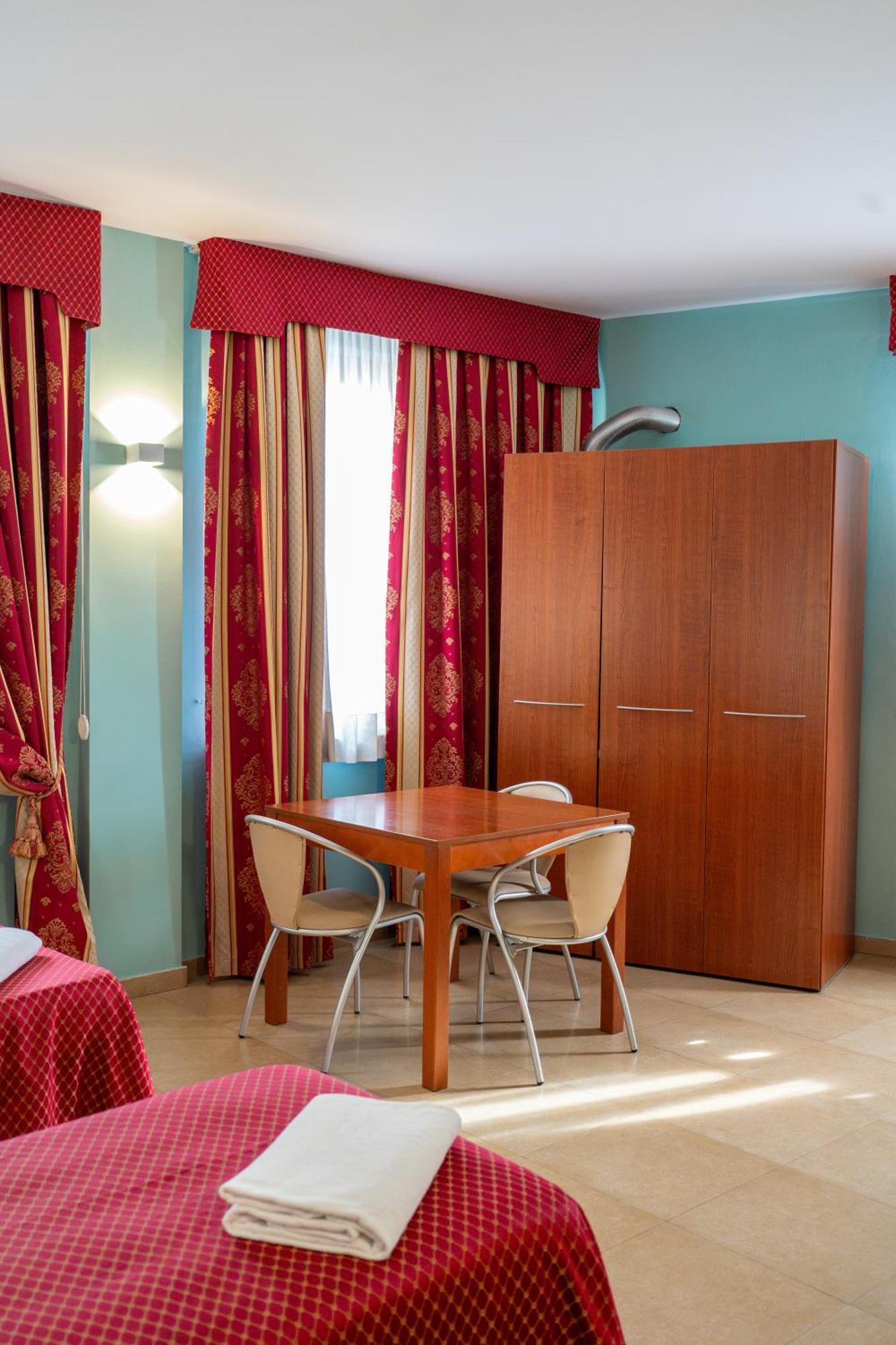 Camera Doppia con Letti Singoli
