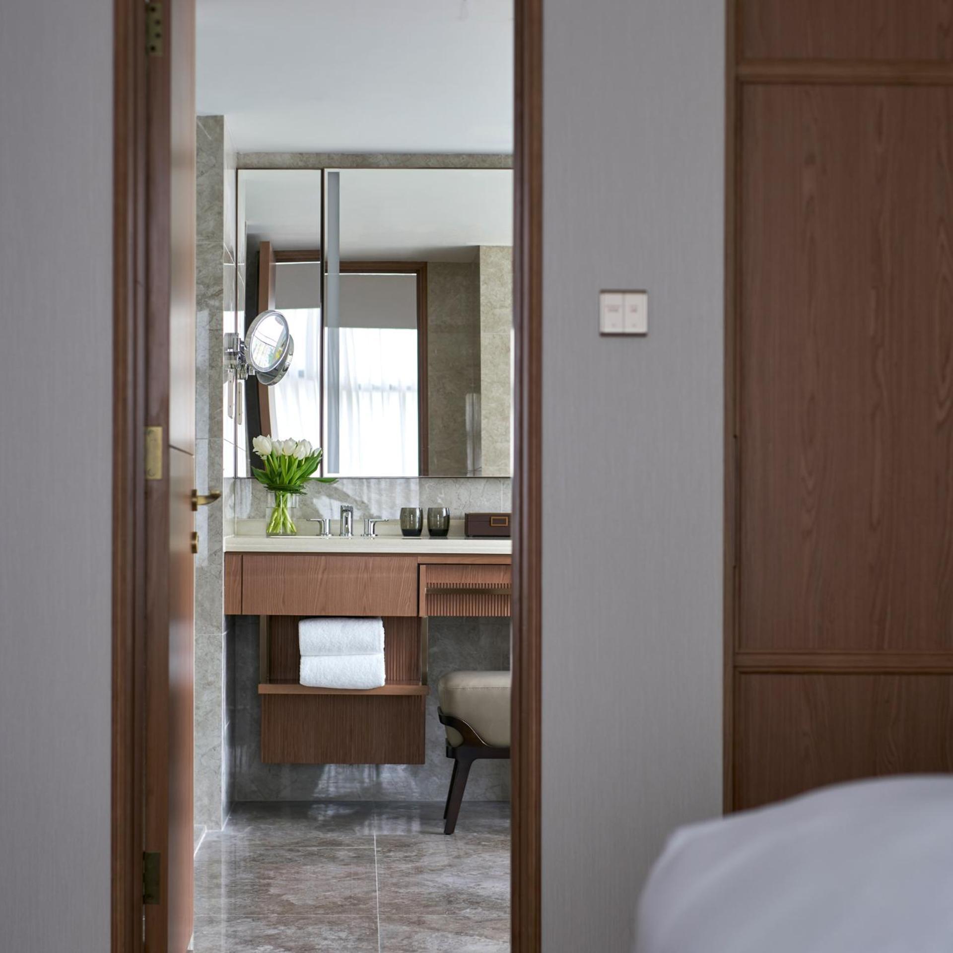 Executive City Suite