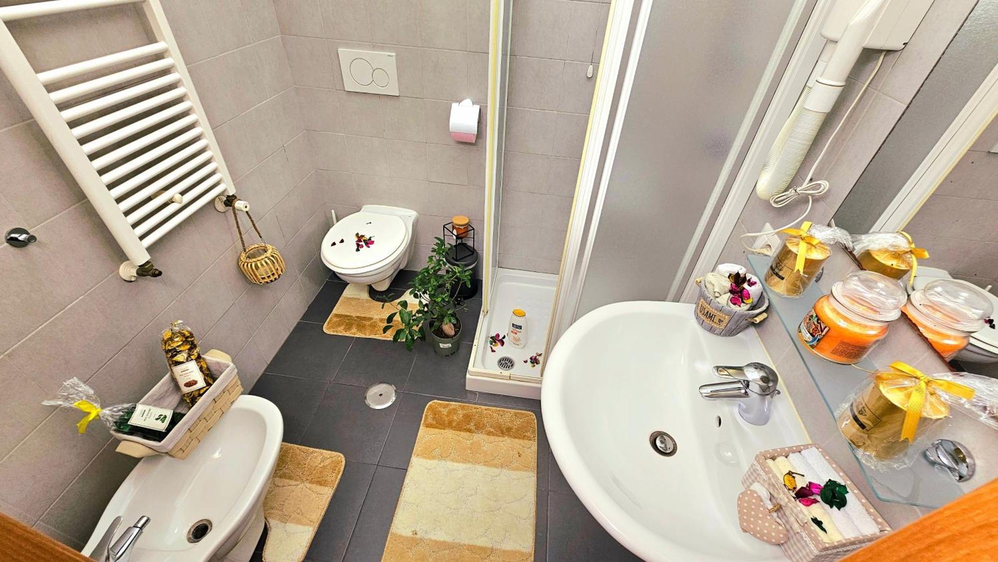 Triple Room Private Bathroom