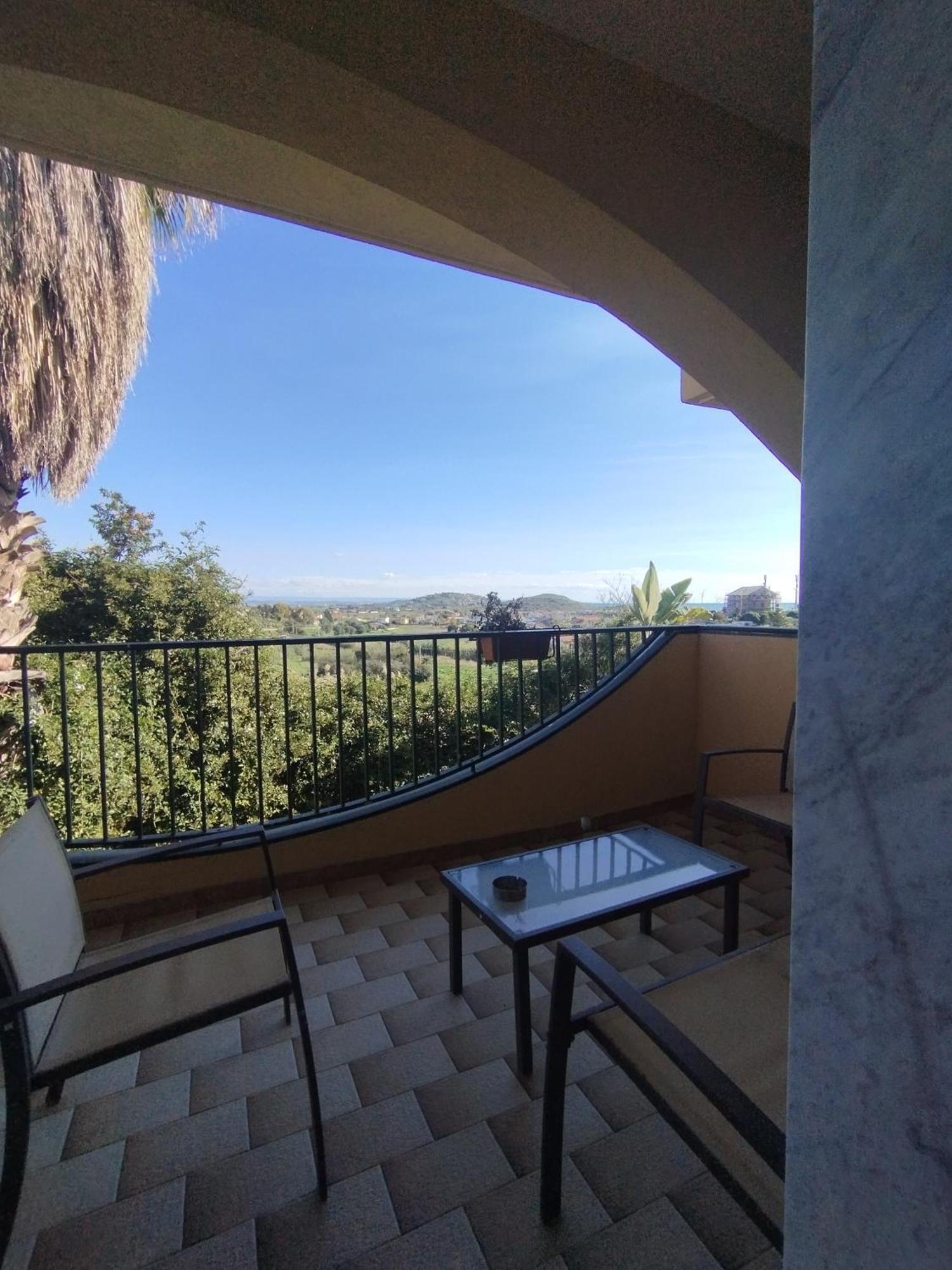 Camera Doppia con Letti Singoli Spaziosa