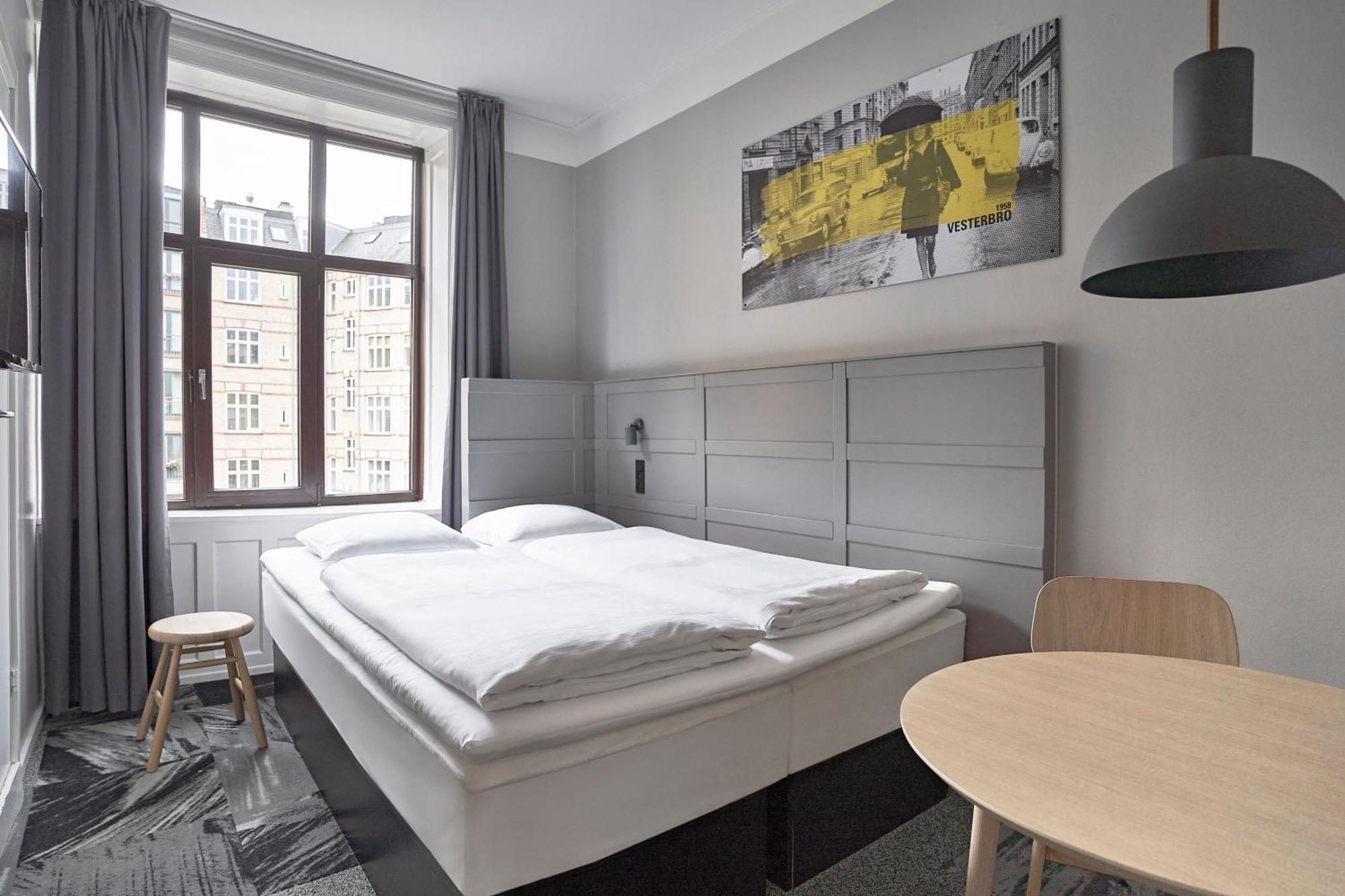 Standard Double Room King Bed