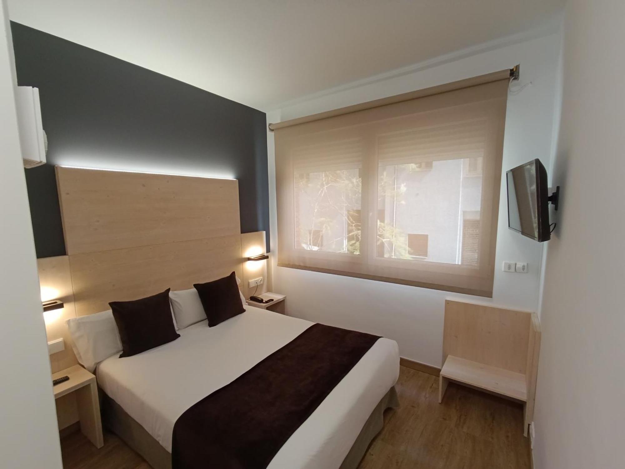 Double Room,1631543375:JPEG