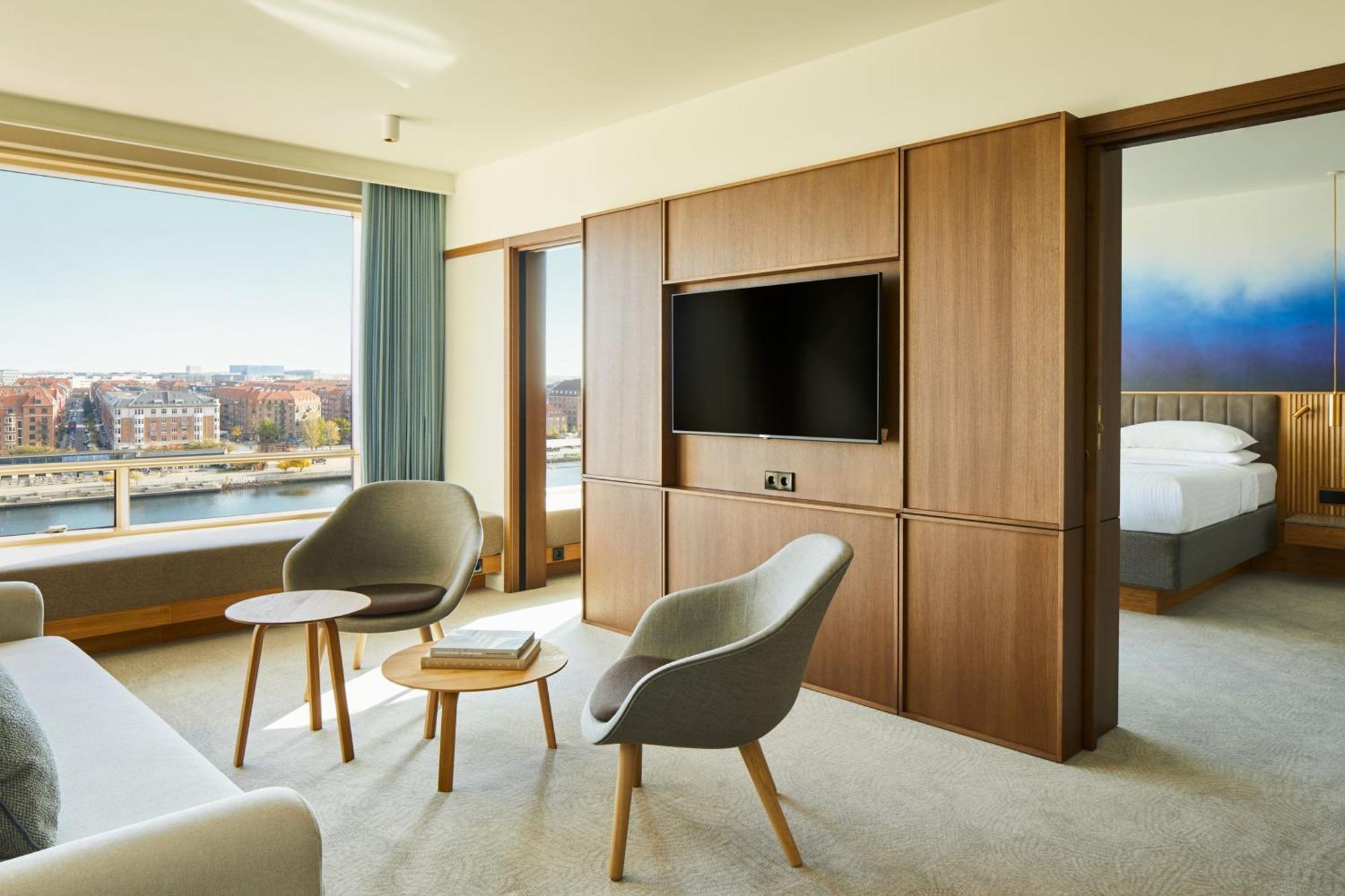 Executive King Suite Executive Lounge Access
