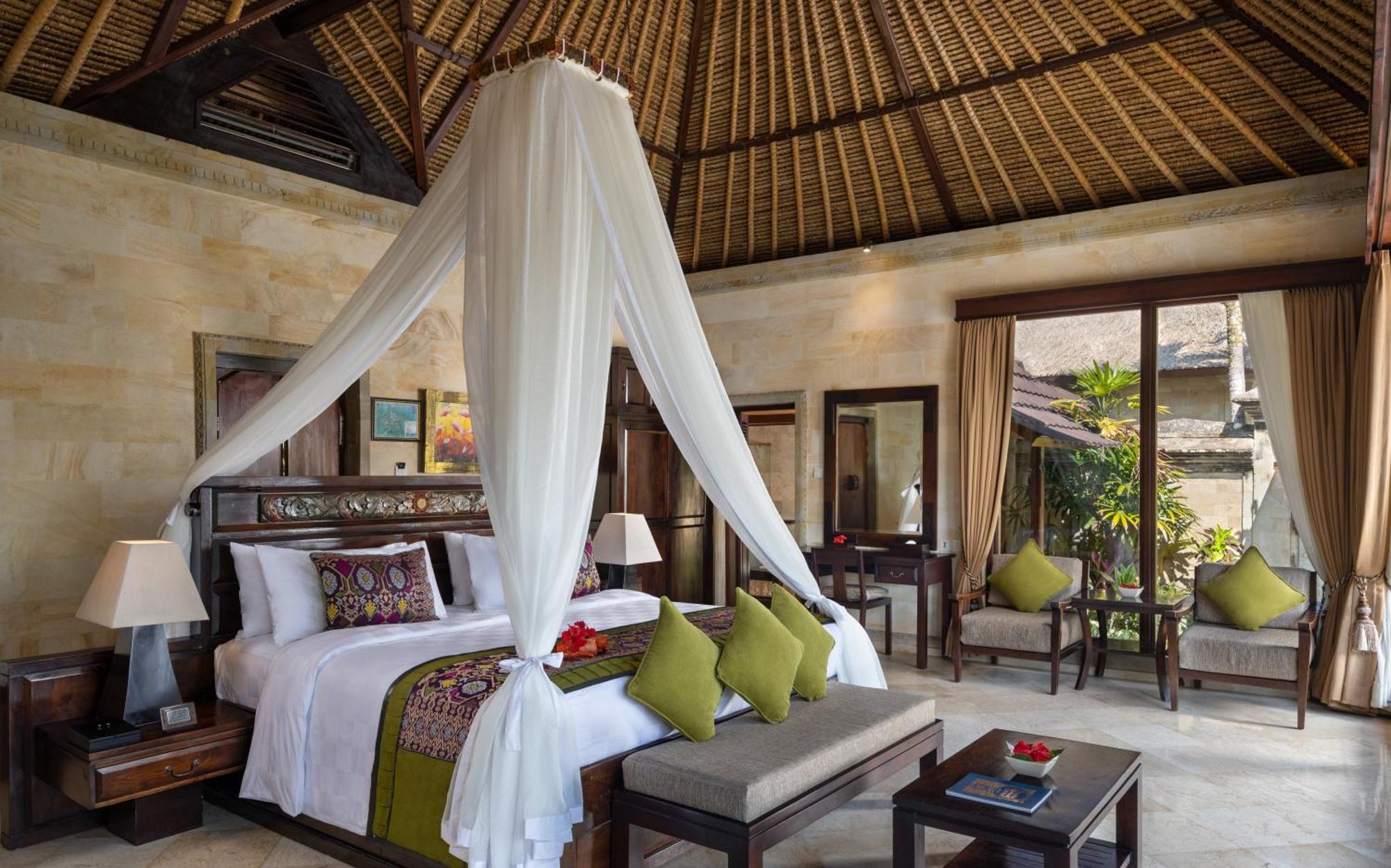 Royal Pool Villa 1 hour Massage
