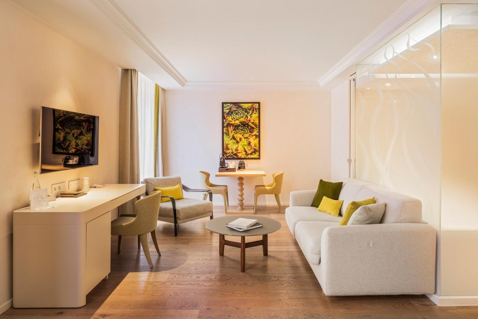 Junior Suite Balcony