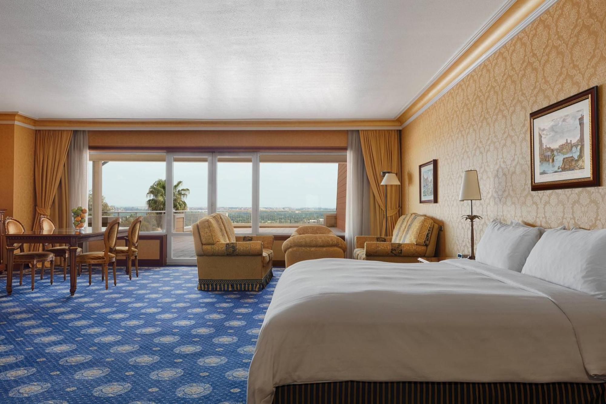 Presidential Suite Lounge Access