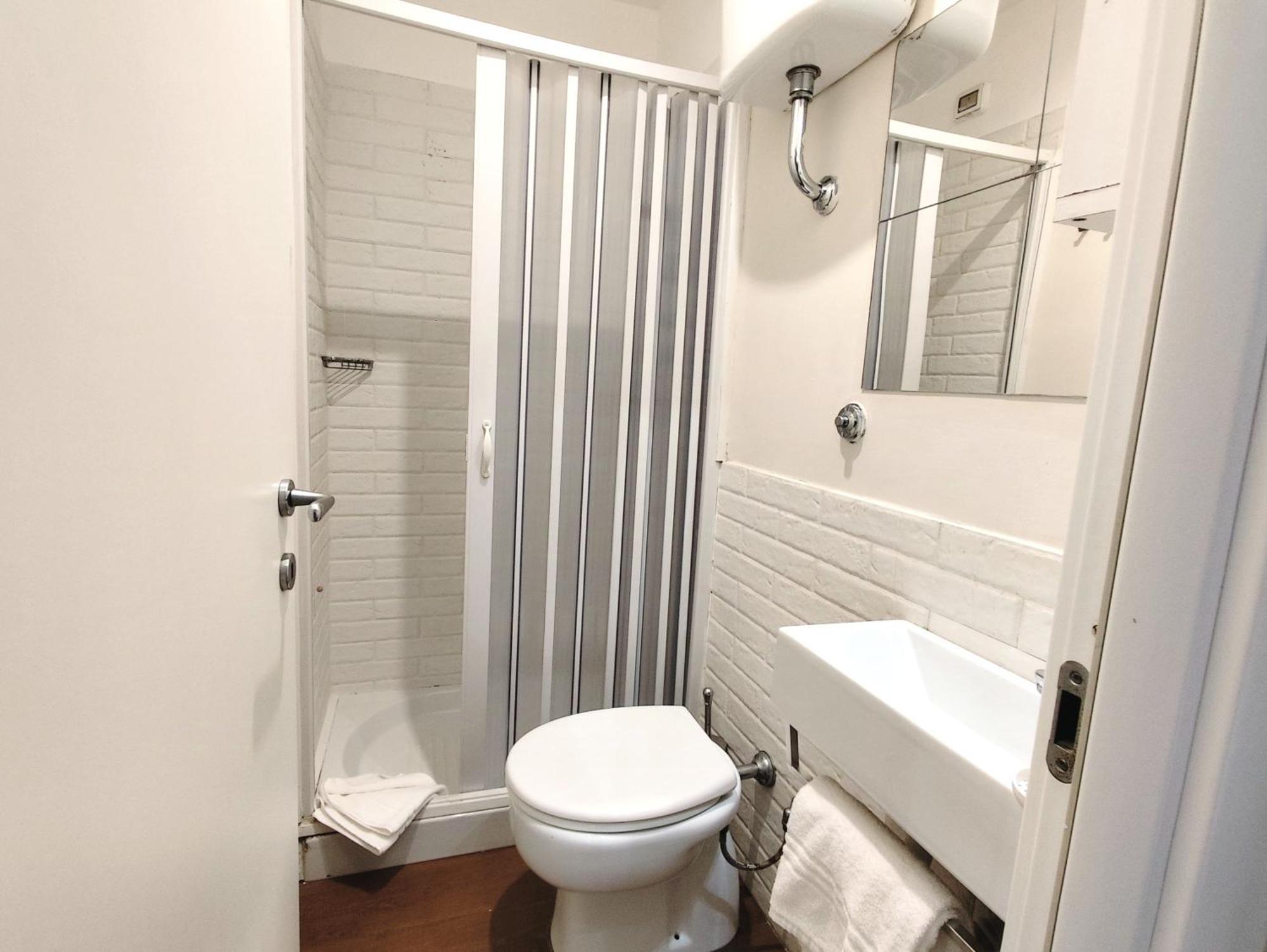 Camera Singola con Bagno