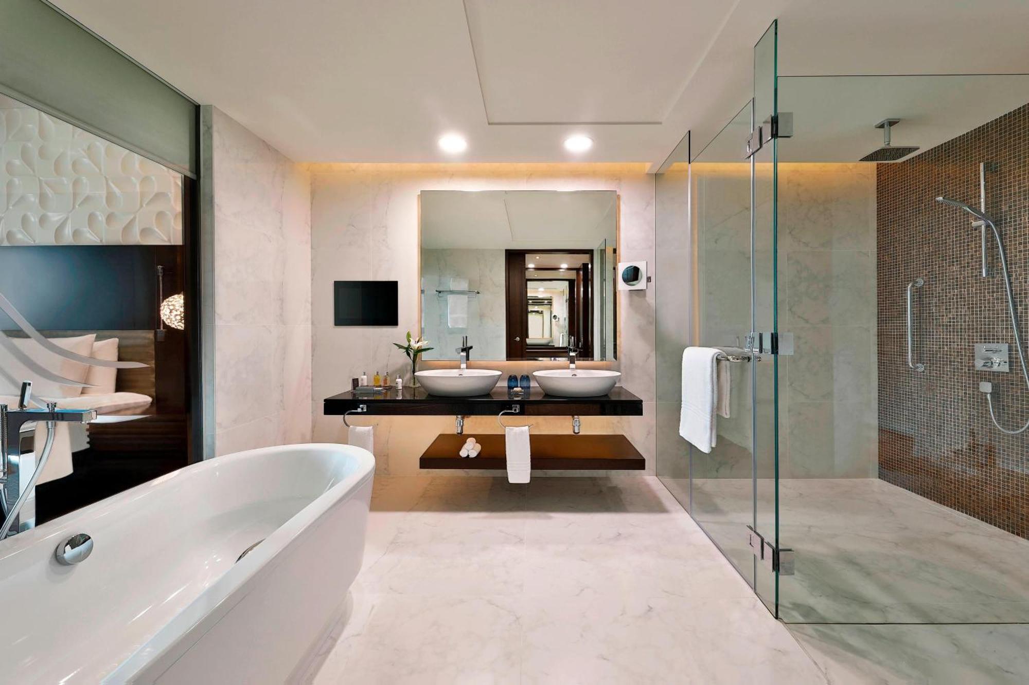 One-Bedroom King Suite