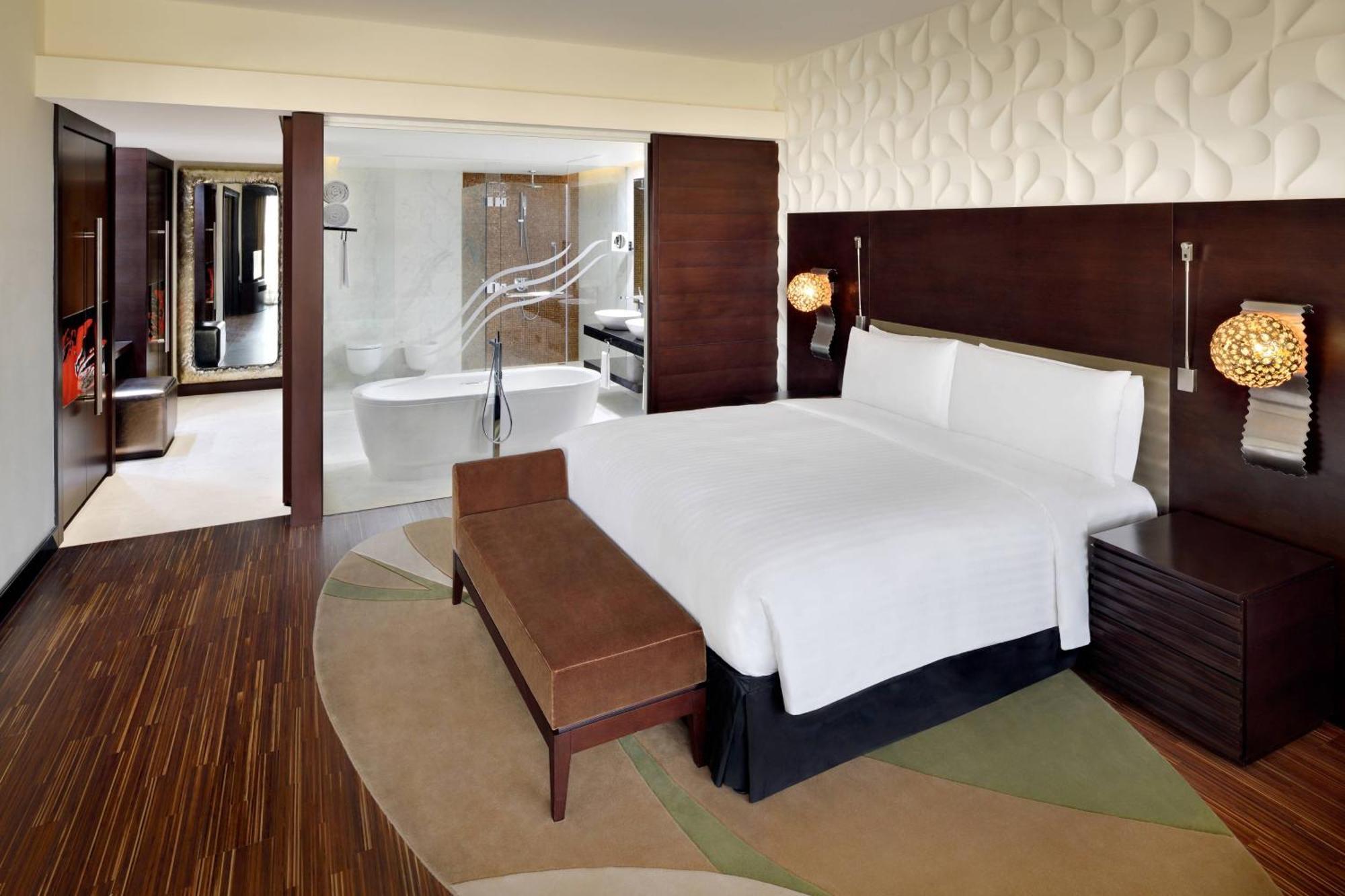 One-Bedroom King Suite