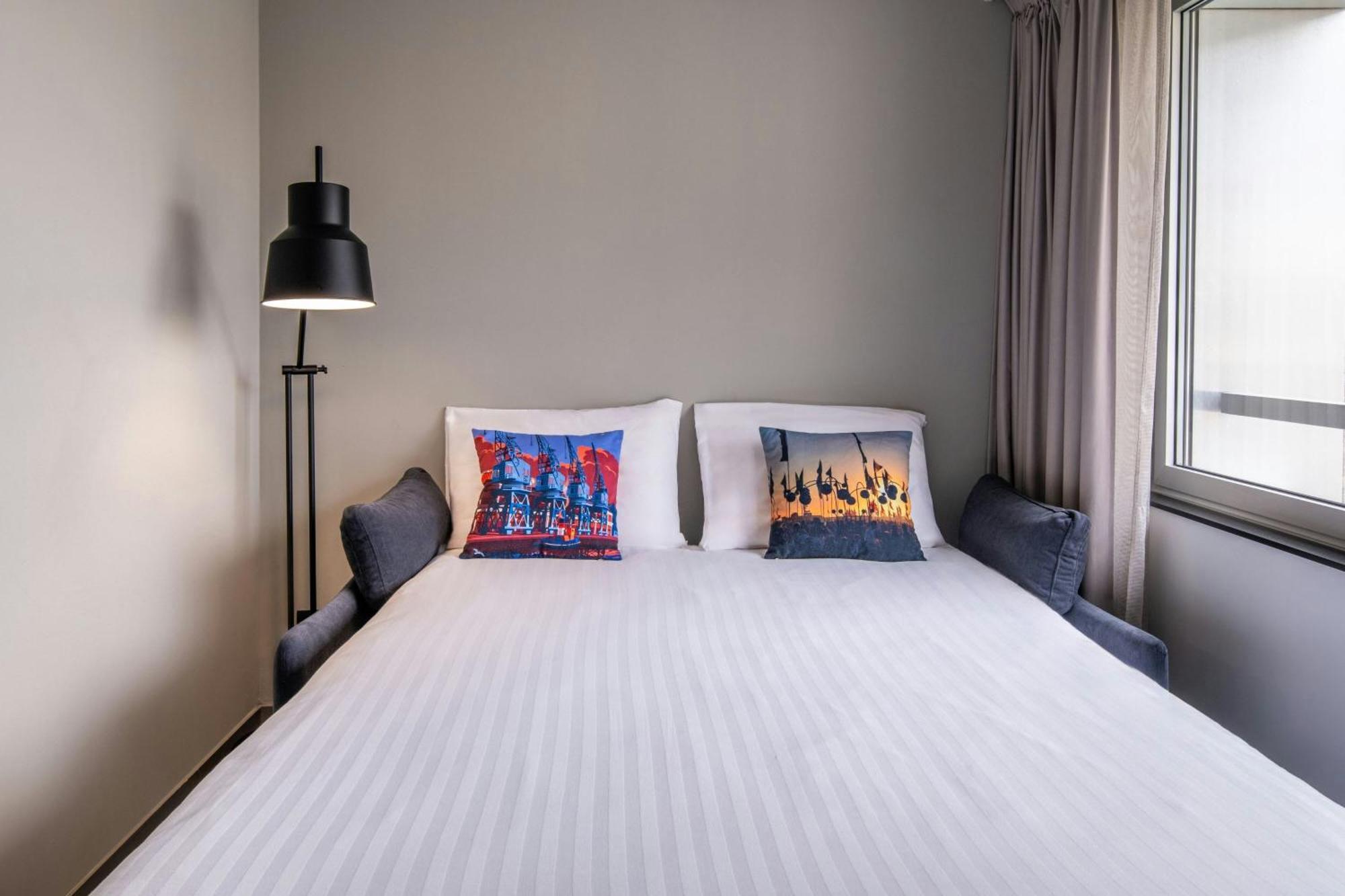 Moxy Mega Sleeper Queen Room Sofa Bed