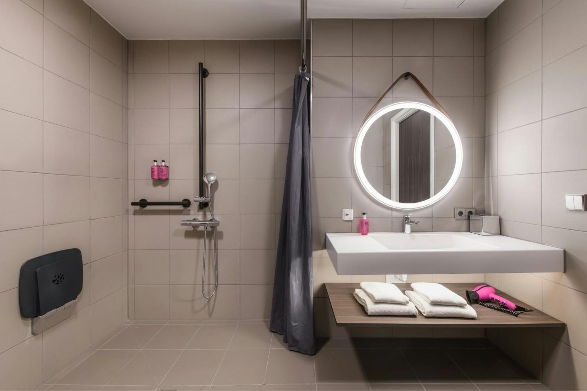 Camera Moxy Sleeper Doppia con Letti Singoli
