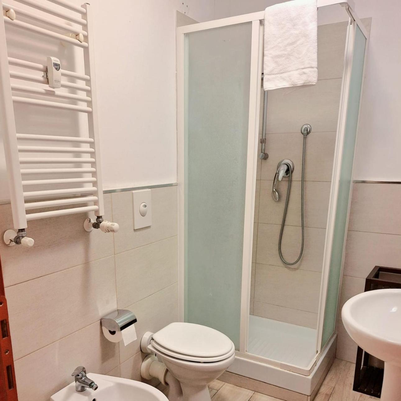 Double Room Private Bathroom