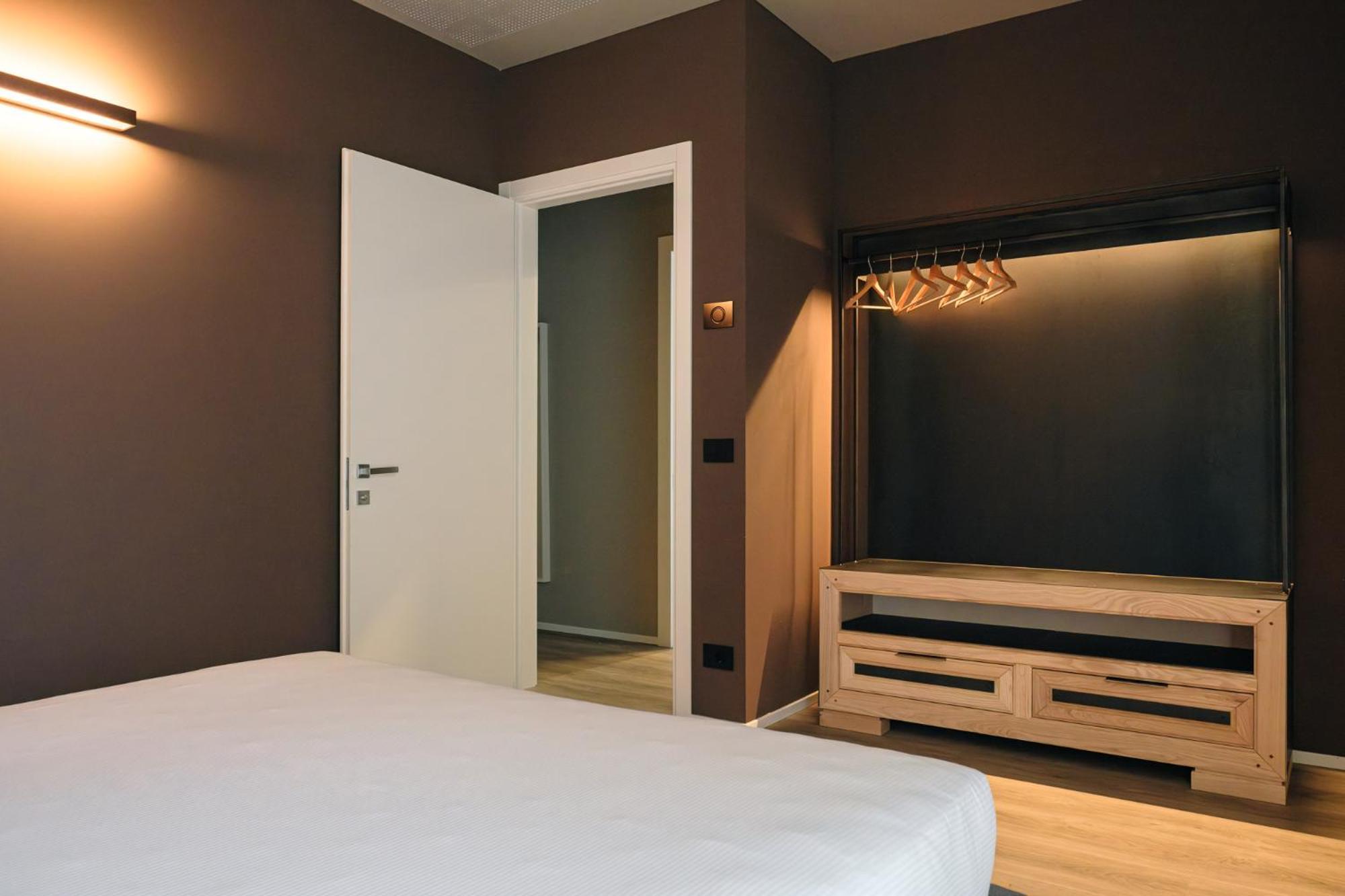 One-Bedroom Apartment Terrace