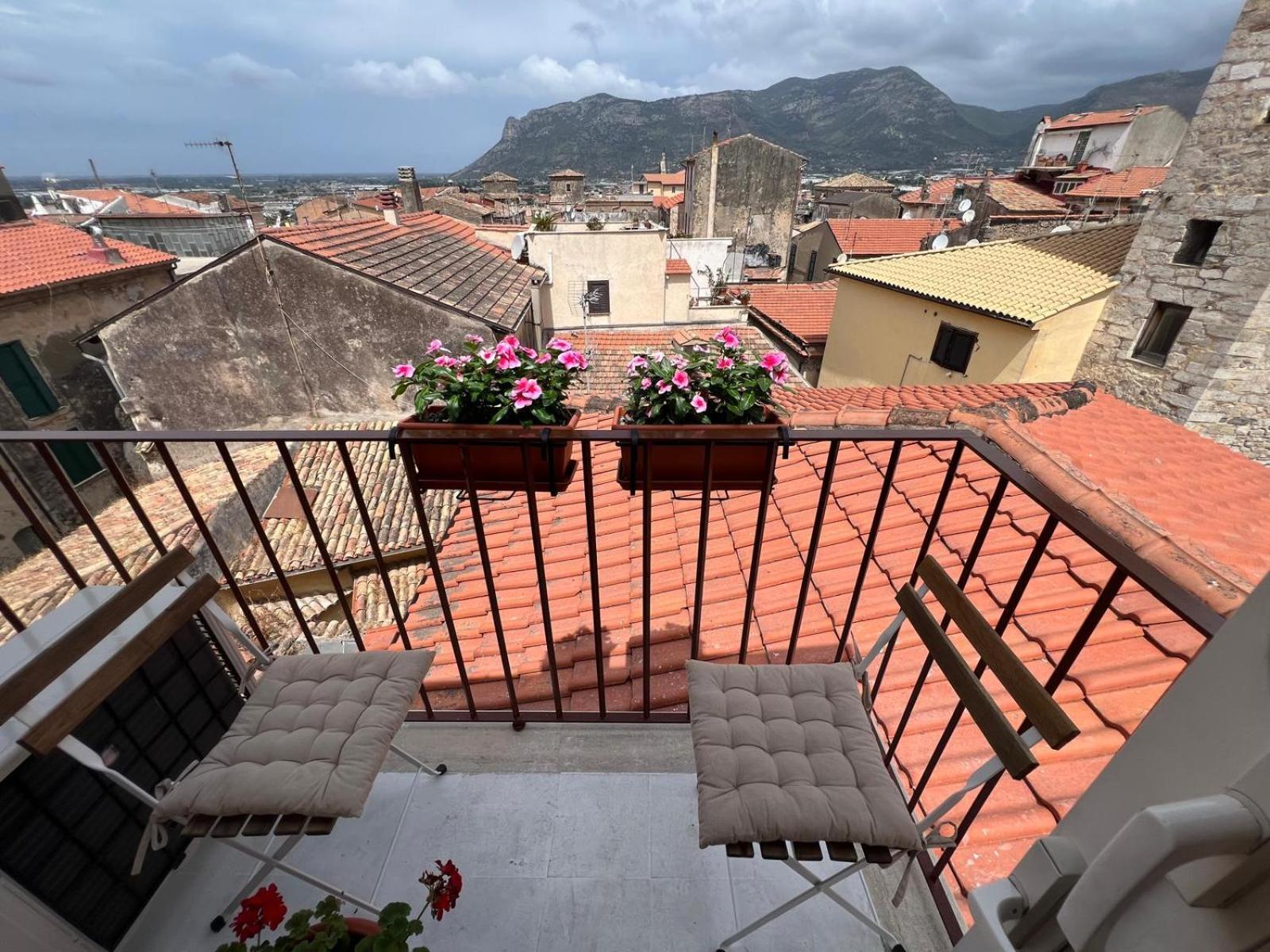 Camera Matrimoniale con Balcone